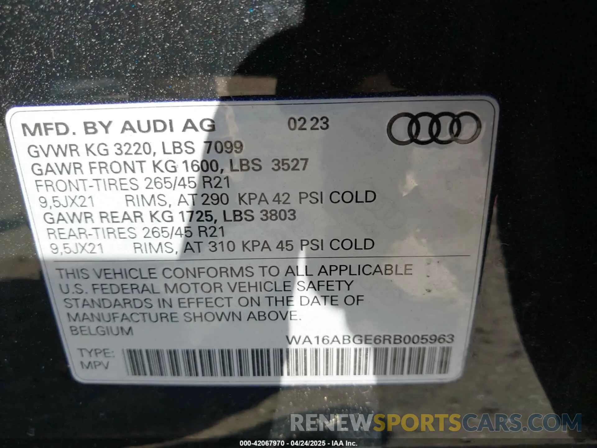 9 Photograph of a damaged car WA16ABGE6RB005963 AUDI Q8 E-TRON 2024