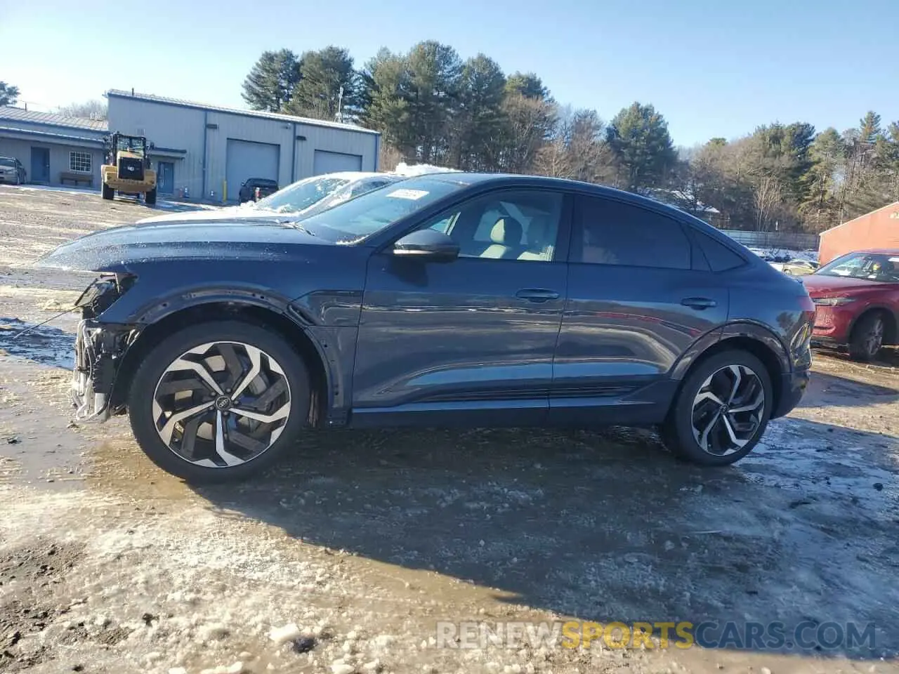 1 Фотография поврежденного автомобиля WA1CAAGE6RB060619 AUDI Q8 E-TRON 2024