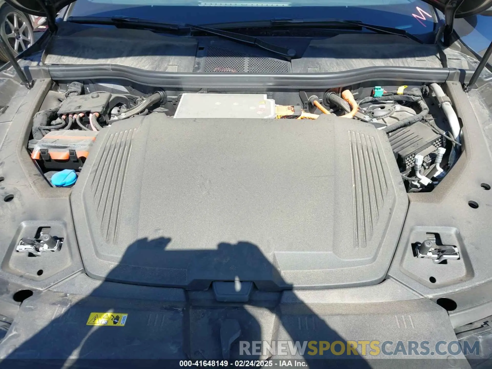 10 Photograph of a damaged car WA1CAAGE9RB049520 AUDI Q8 E-TRON 2024