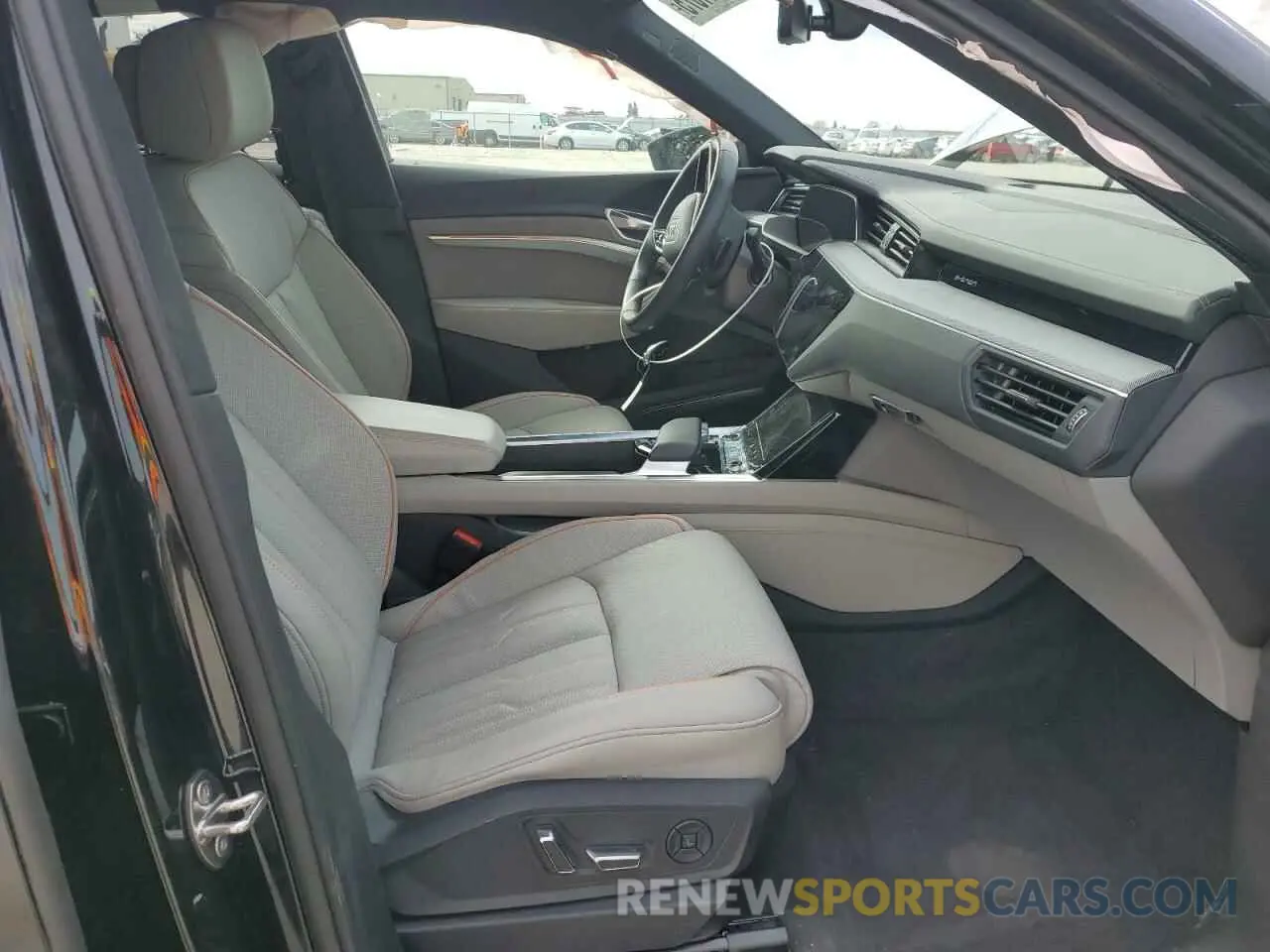 7 Photograph of a damaged car WA1DAAGE7RB038858 AUDI Q8 E-TRON 2024