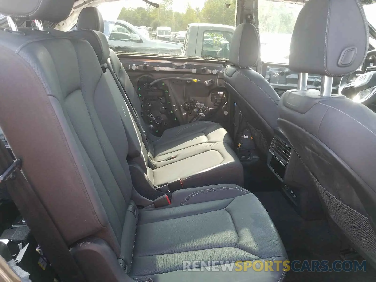 6 Photograph of a damaged car WA1EVAF18KD036926 AUDI Q8 PREMIUM 2019