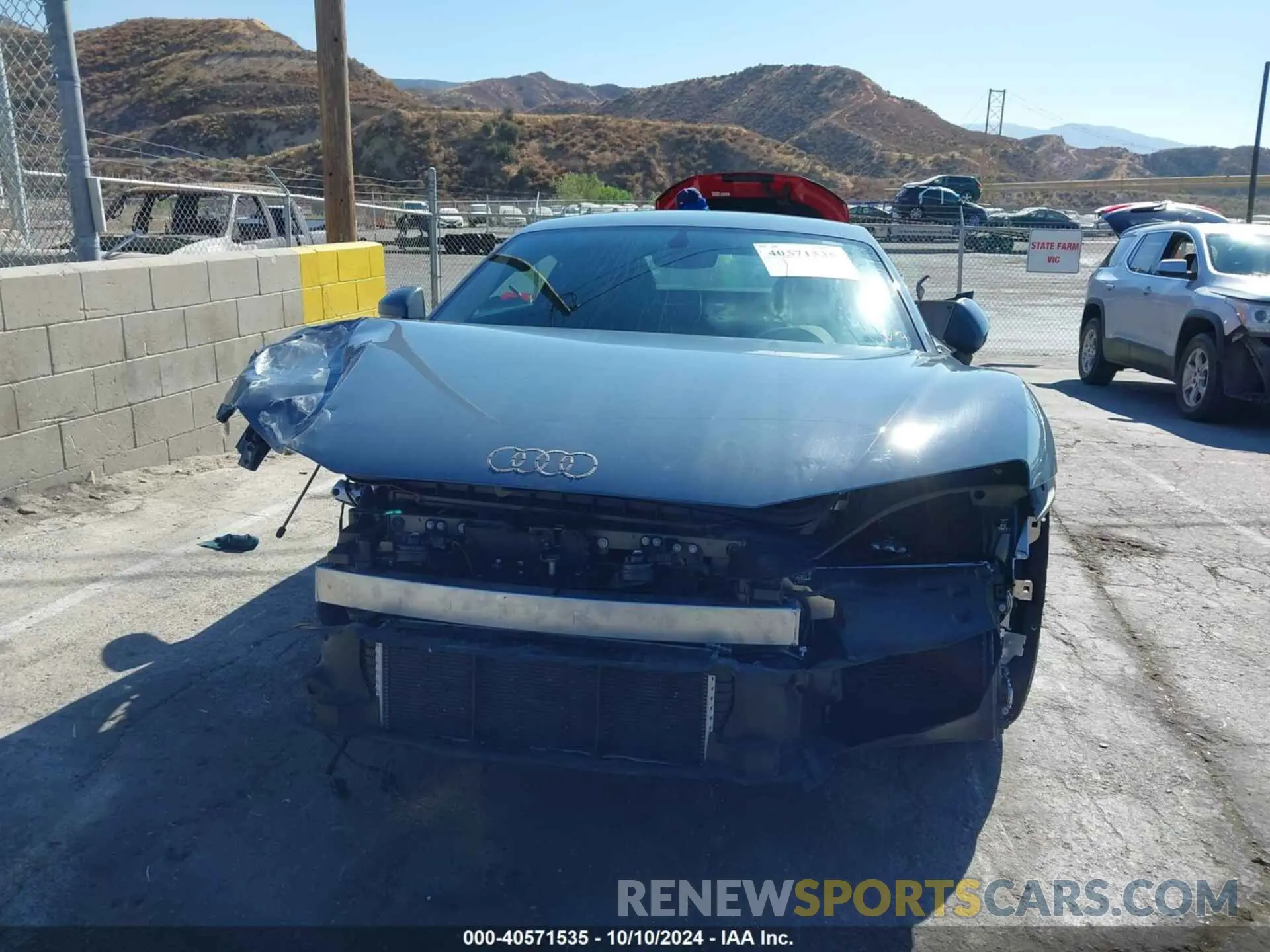 13 Фотография поврежденного автомобиля WUACEAFX3P7902574 AUDI R8 2023
