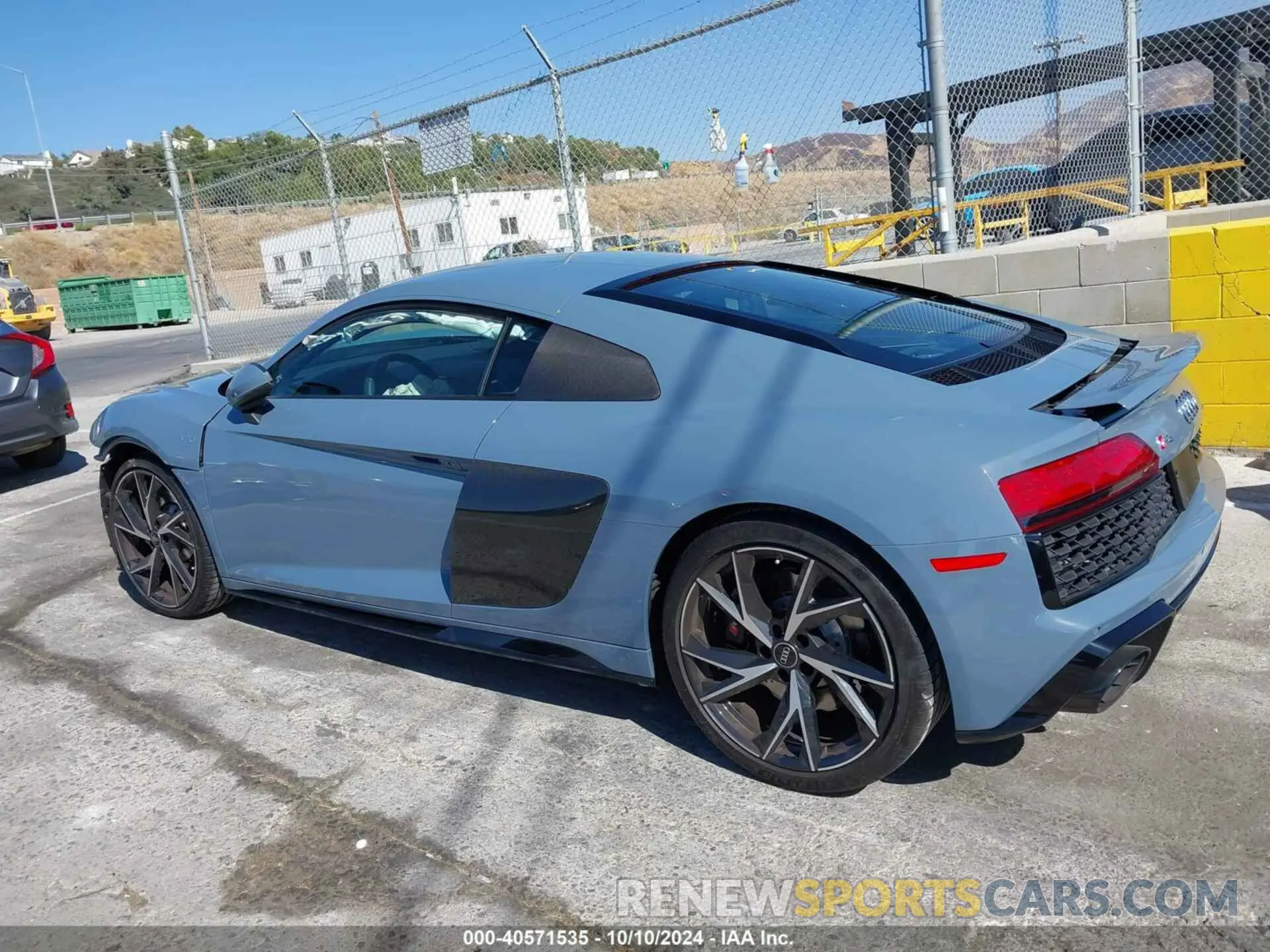 15 Фотография поврежденного автомобиля WUACEAFX3P7902574 AUDI R8 2023