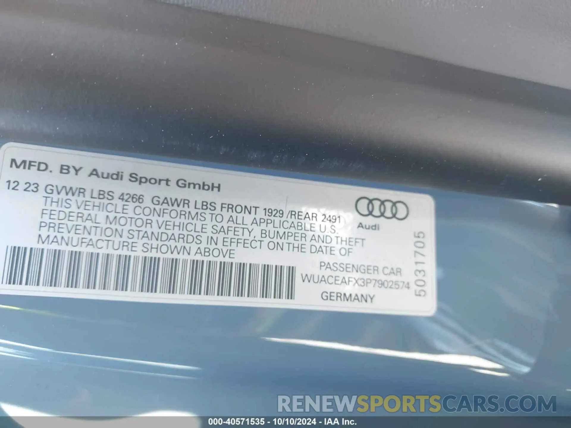 9 Фотография поврежденного автомобиля WUACEAFX3P7902574 AUDI R8 2023