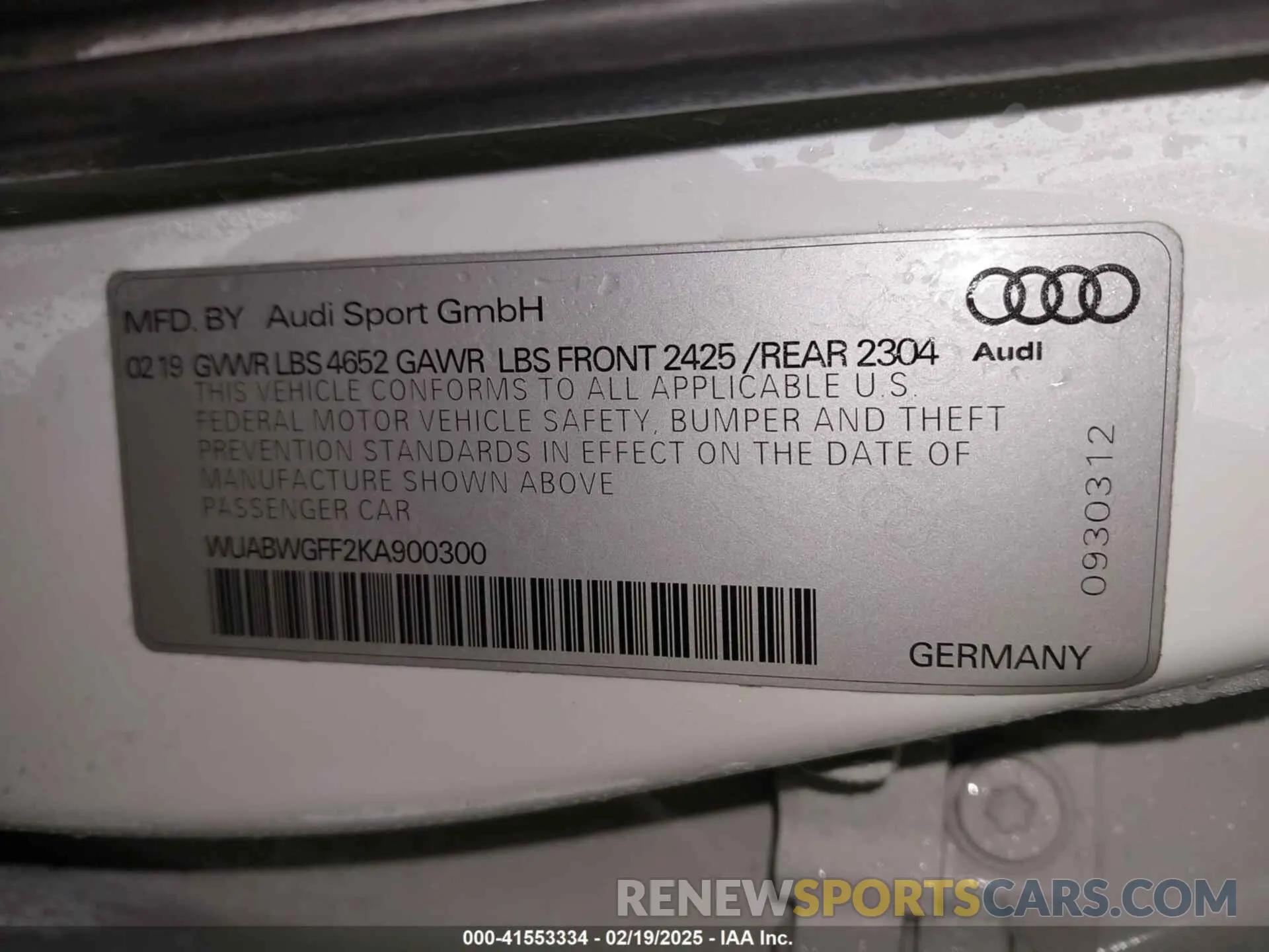 9 Photograph of a damaged car WUABWGFF2KA900300 AUDI RS 3 2019