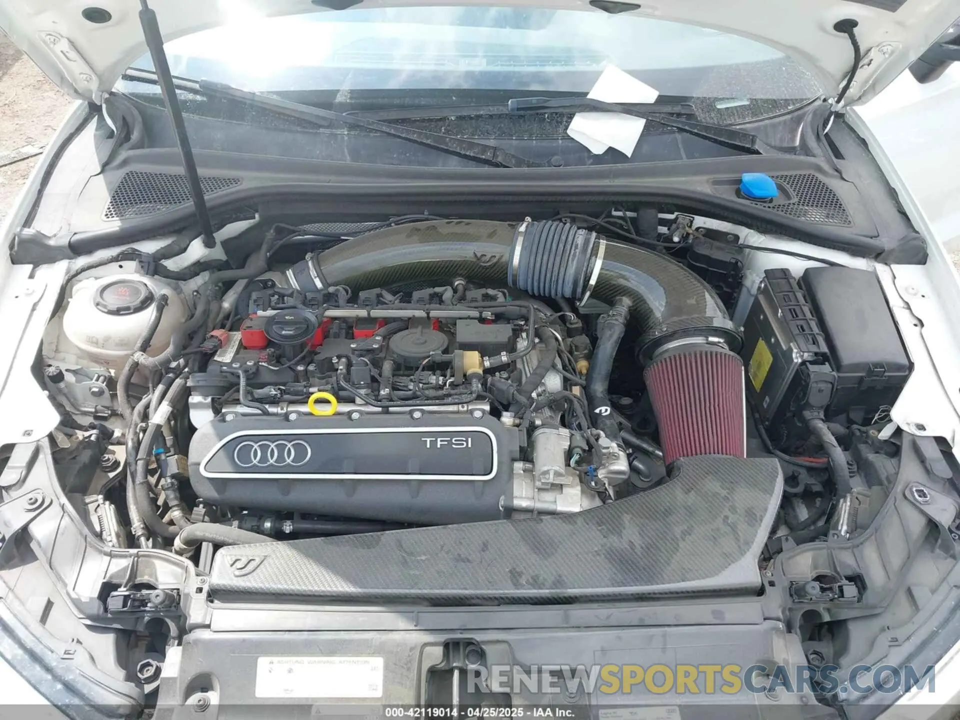 10 Photograph of a damaged car WUABWGFF3KA907627 AUDI RS 3 2019