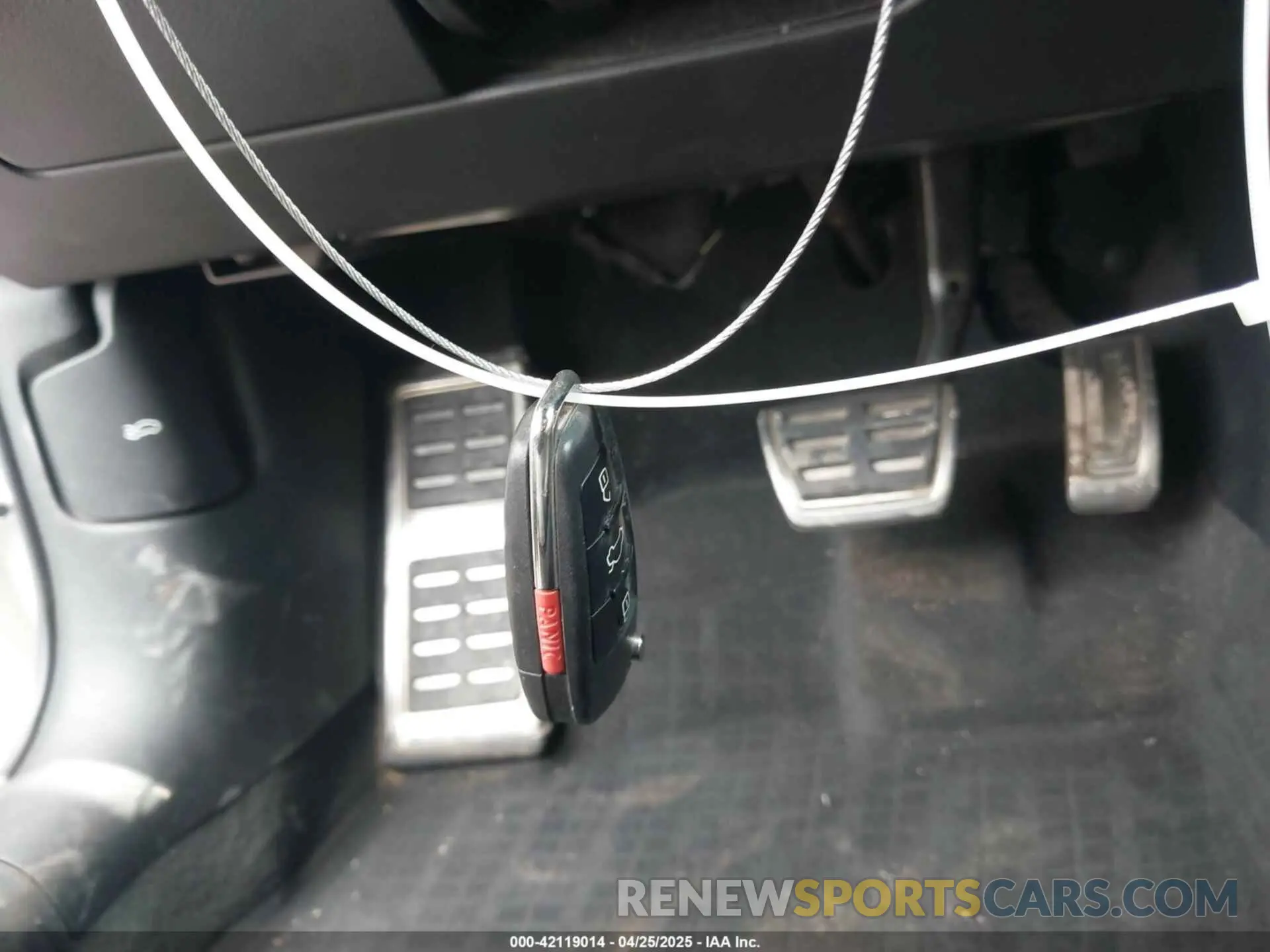 11 Photograph of a damaged car WUABWGFF3KA907627 AUDI RS 3 2019