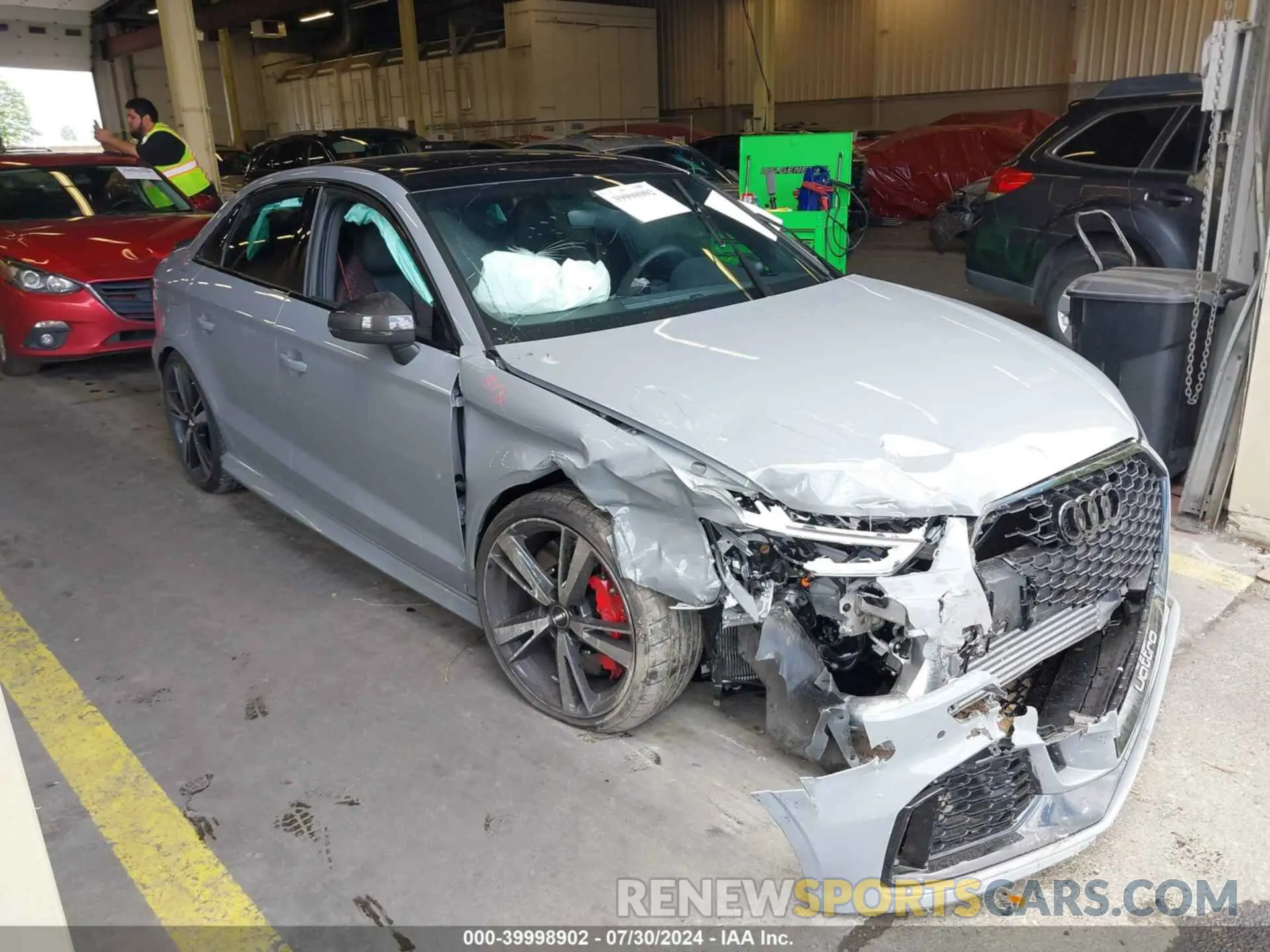 1 Фотография поврежденного автомобиля WUABWGFFXLA904533 AUDI RS 3 2020