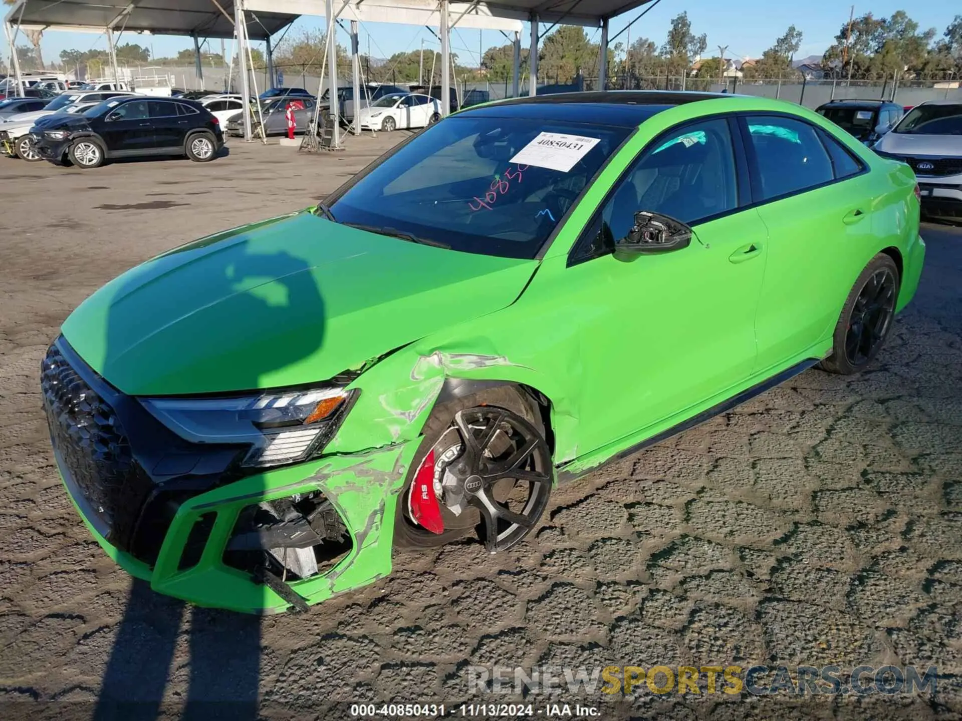 2 Фотография поврежденного автомобиля WUAG4DGY0RA911607 AUDI RS 3 SEDAN 2024