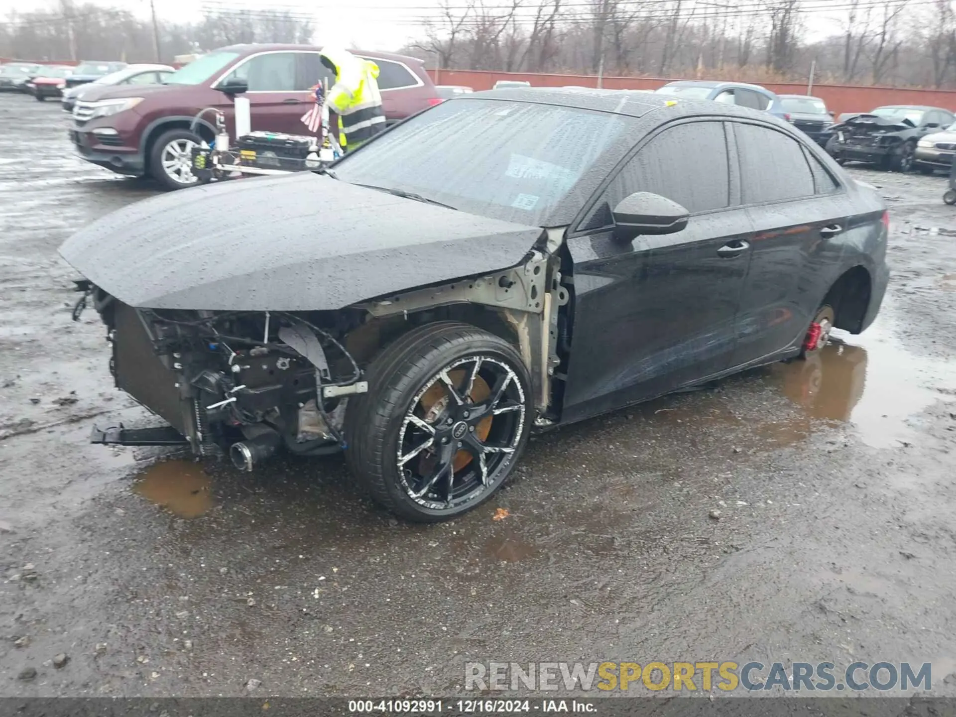 2 Фотография поврежденного автомобиля WUAG4DGYXRA906026 AUDI RS 3 SEDAN 2024