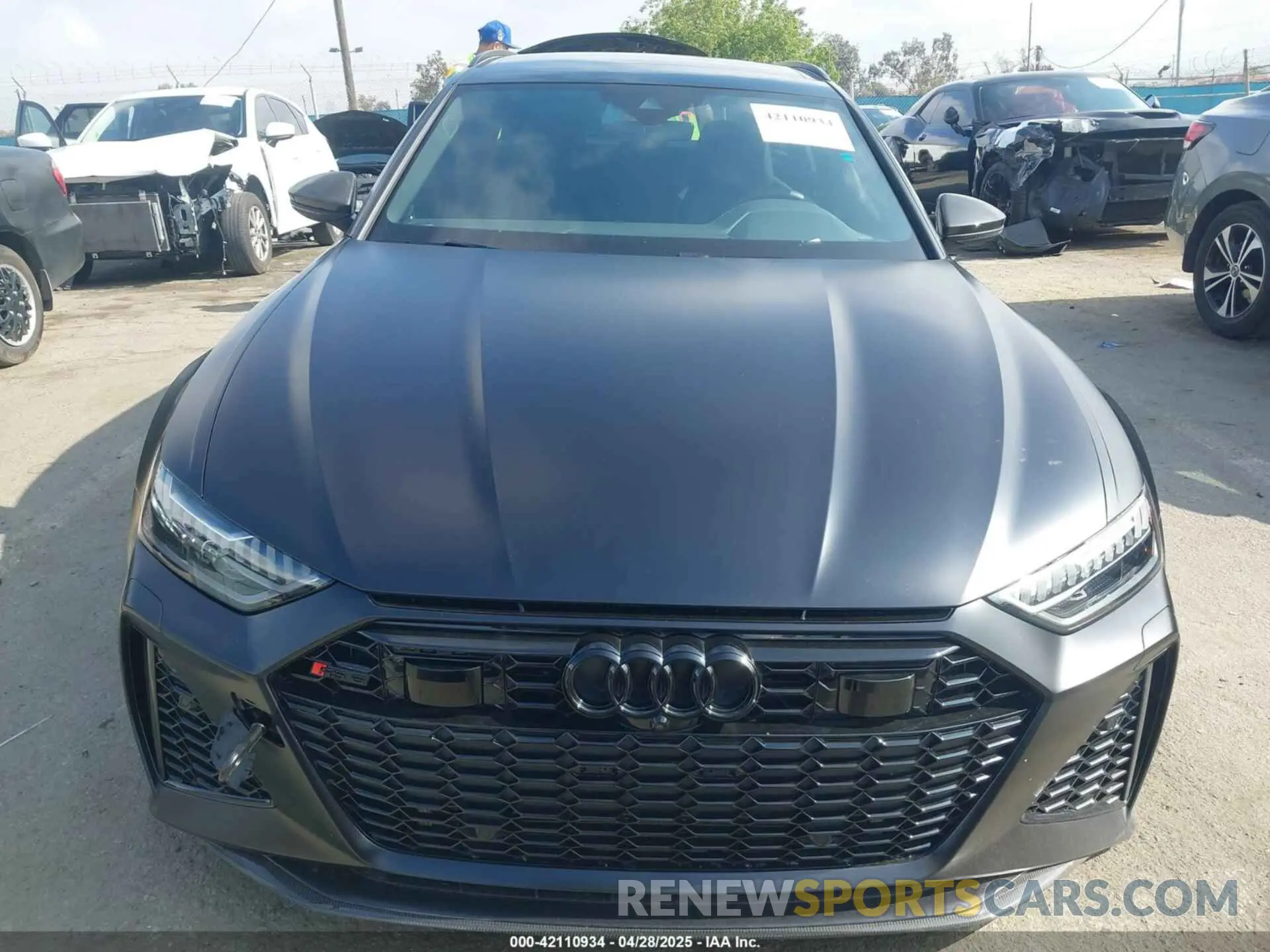 12 Photograph of a damaged car WUA1CBF26MN906407 AUDI RS 6 AVANT 2021