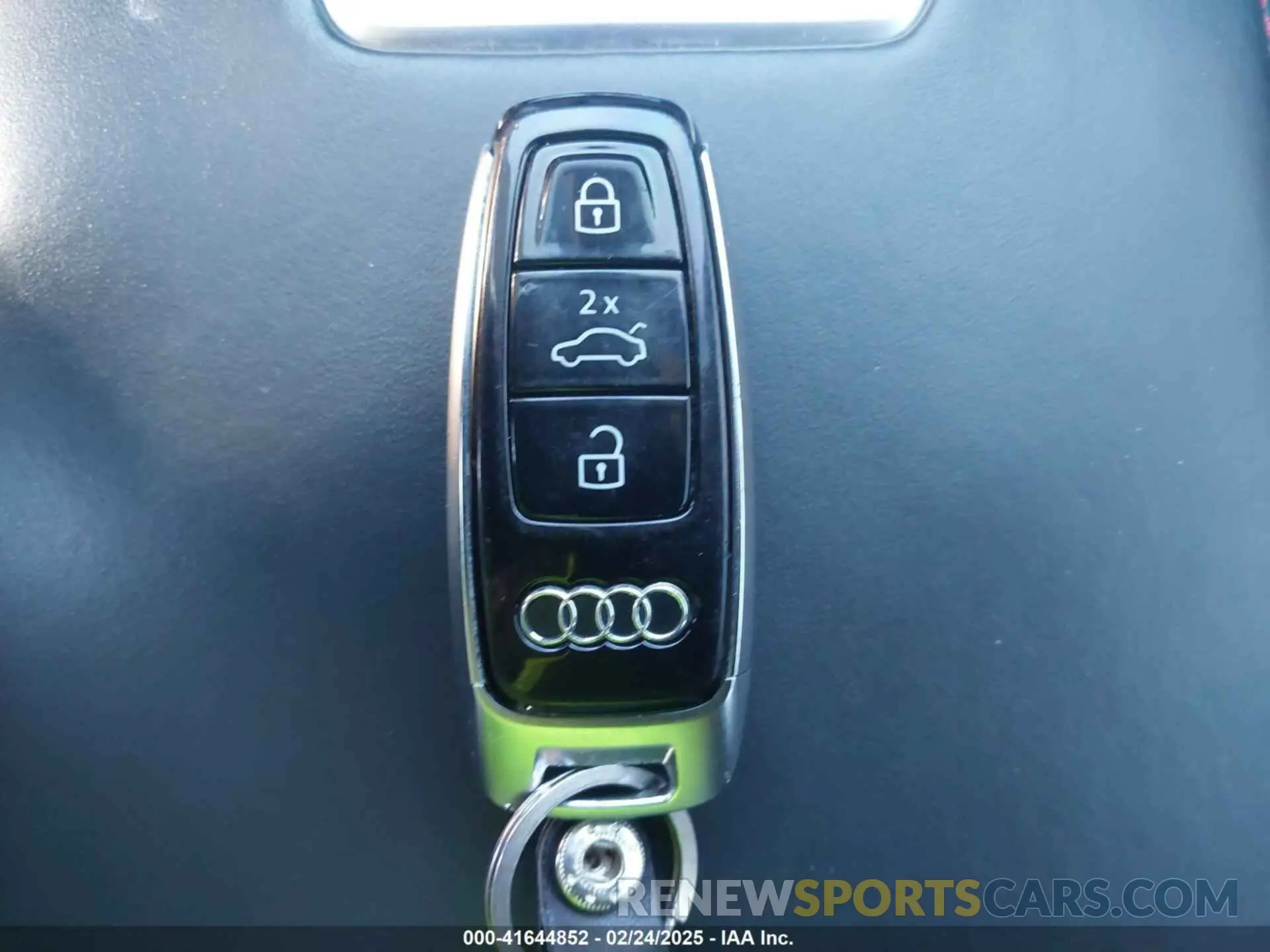 11 Фотография поврежденного автомобиля WUA1CBF23NN902140 AUDI RS 6 AVANT 2022