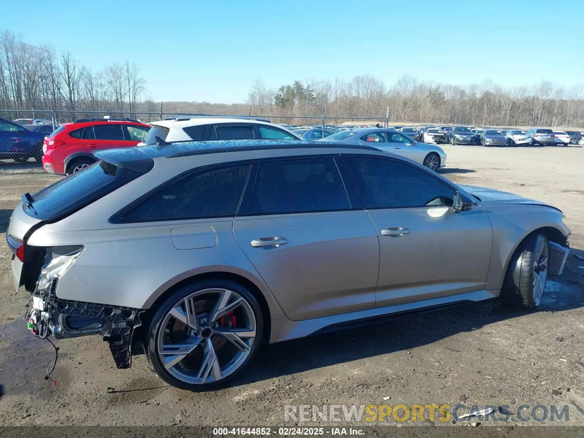 14 Фотография поврежденного автомобиля WUA1CBF23NN902140 AUDI RS 6 AVANT 2022