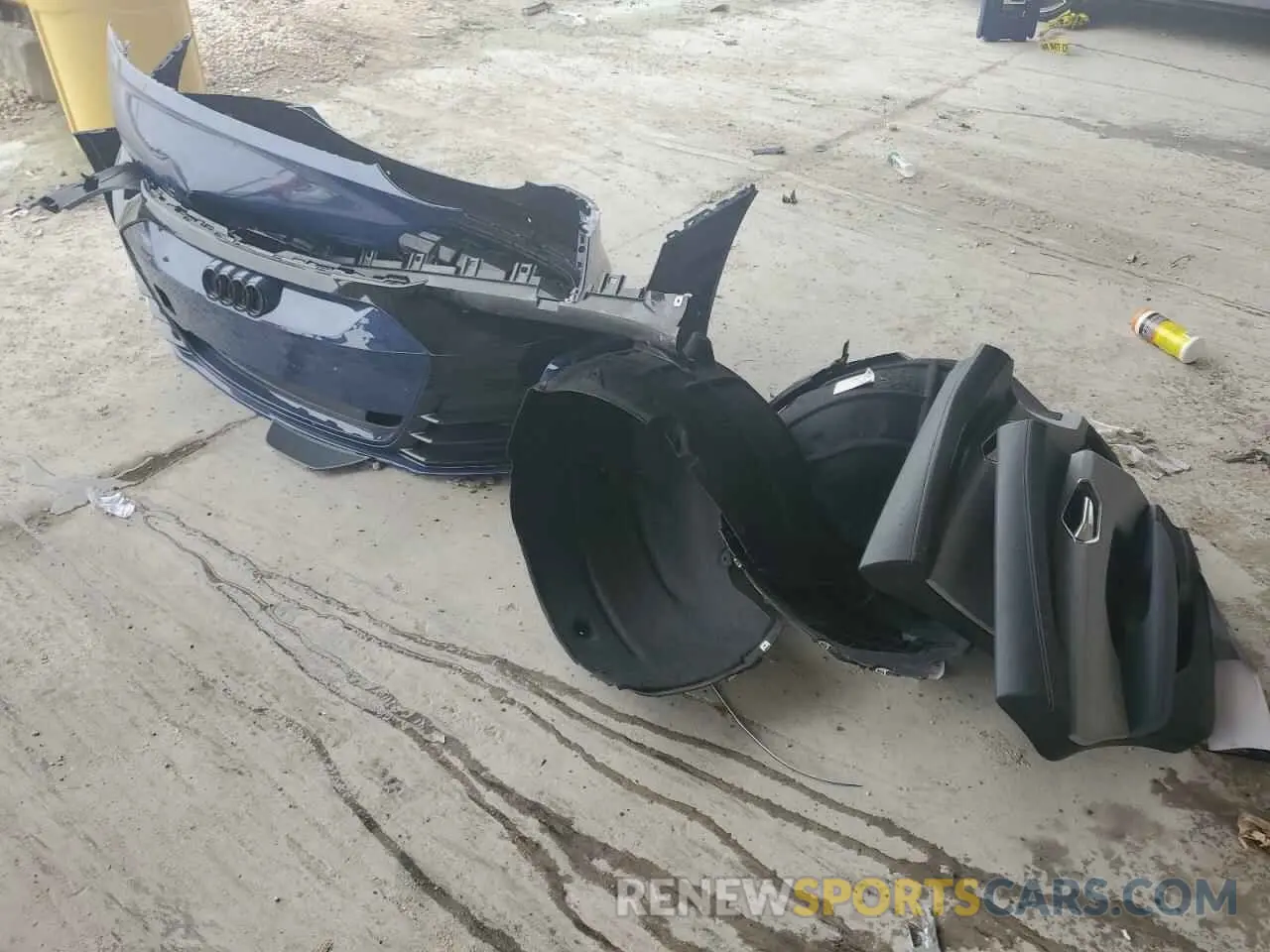 12 Фотография поврежденного автомобиля WAUBHBFW1P7903684 AUDI RS E-TRON 2023