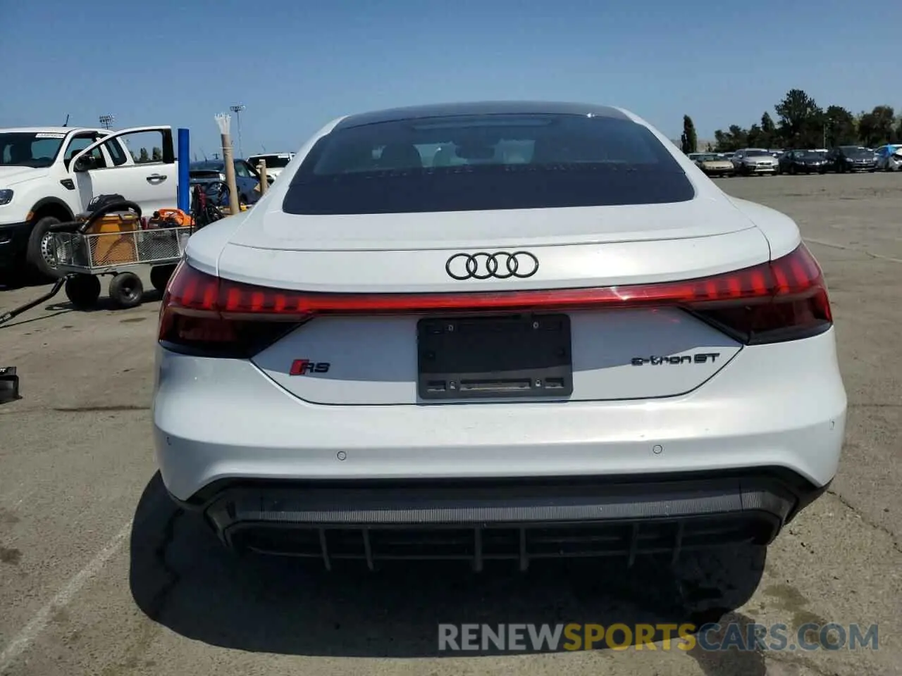 6 Фотография поврежденного автомобиля WAUBHBFW4P7902528 AUDI RS E-TRON 2023