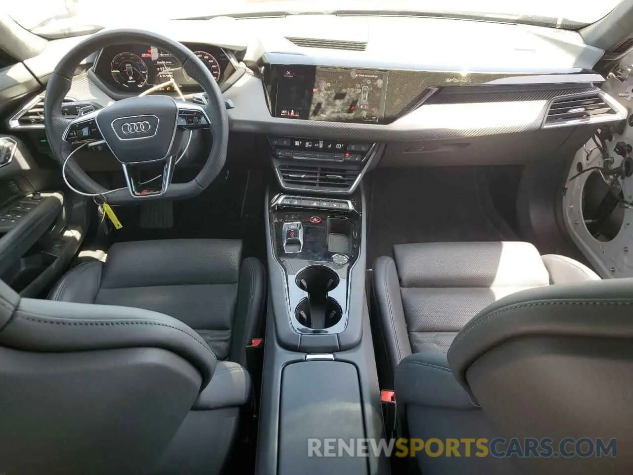8 Фотография поврежденного автомобиля WAUBHBFW4P7902528 AUDI RS E-TRON 2023