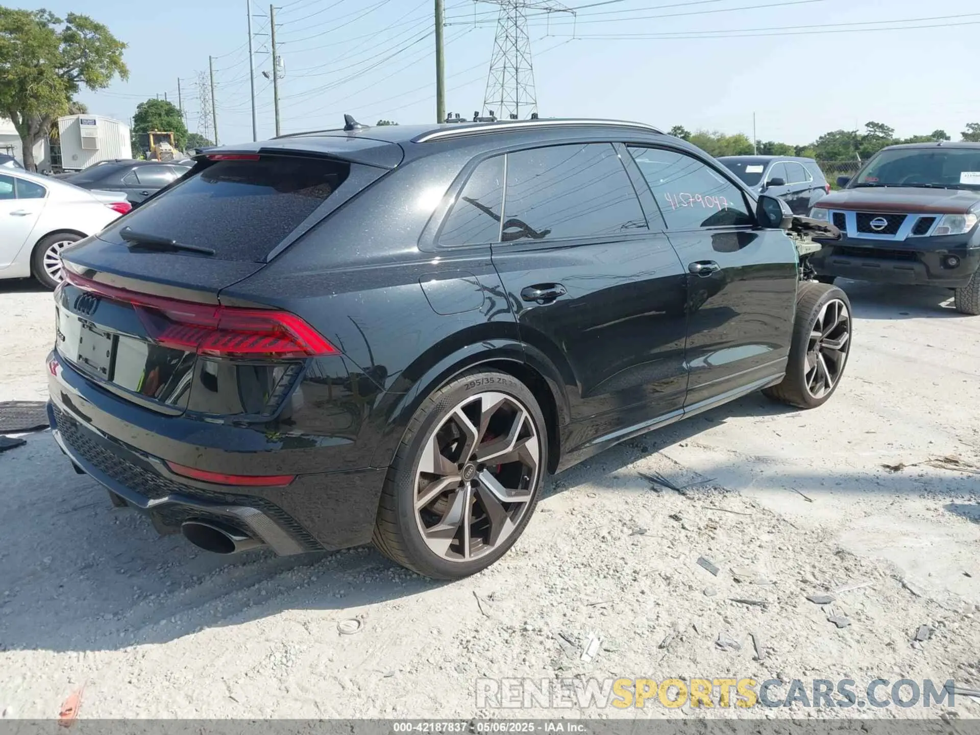 4 Photograph of a damaged car WU1ARBF15RD005841 AUDI RS Q8 2024