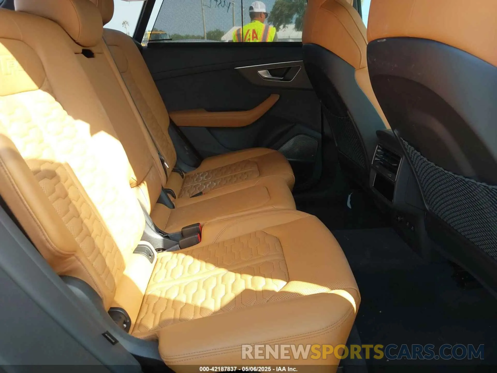8 Photograph of a damaged car WU1ARBF15RD005841 AUDI RS Q8 2024