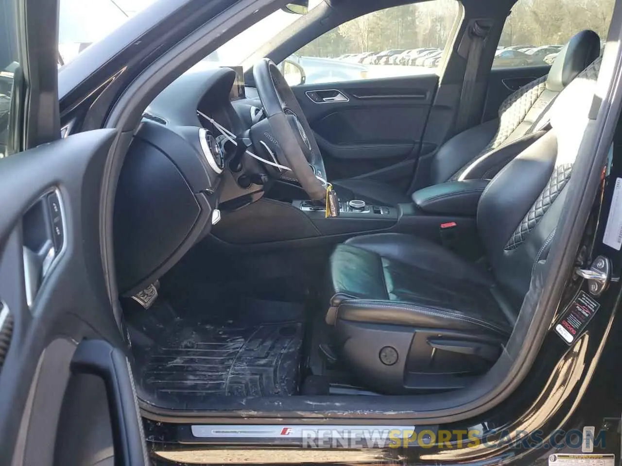 7 Photograph of a damaged car WUABWGFF8KA907574 AUDI RS3 2019