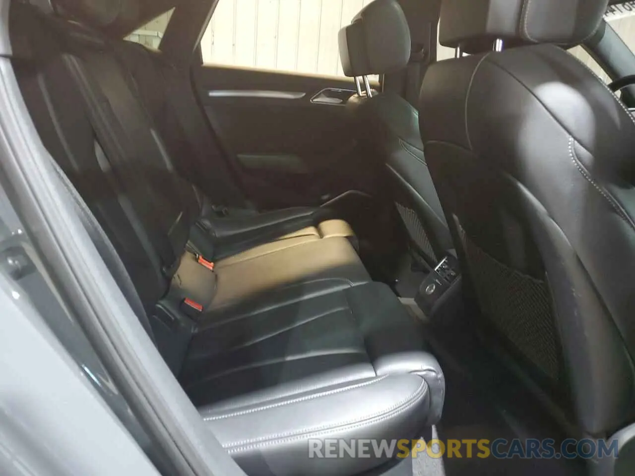 10 Photograph of a damaged car WAUF1GFF6K1020467 AUDI S3 2019