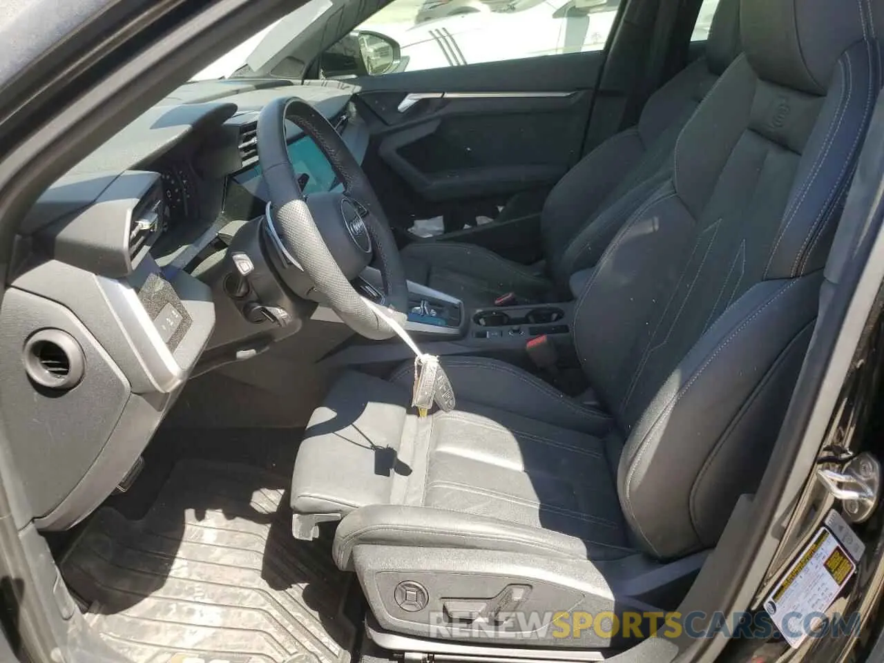 7 Фотография поврежденного автомобиля WAUG3DGY1PA068267 AUDI S3 2023