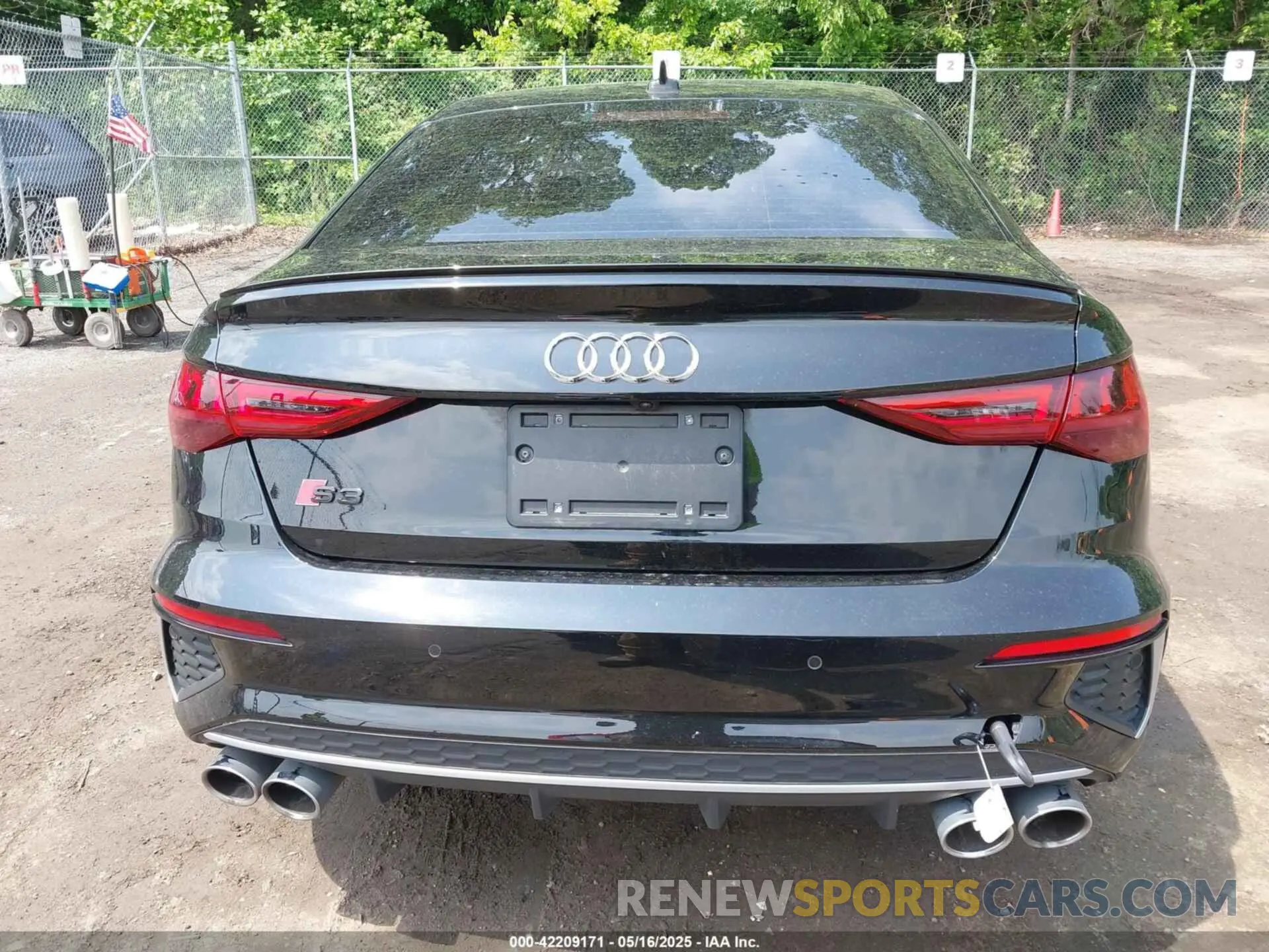 17 Photograph of a damaged car WAUH3DGY7PA033737 AUDI S3 2023