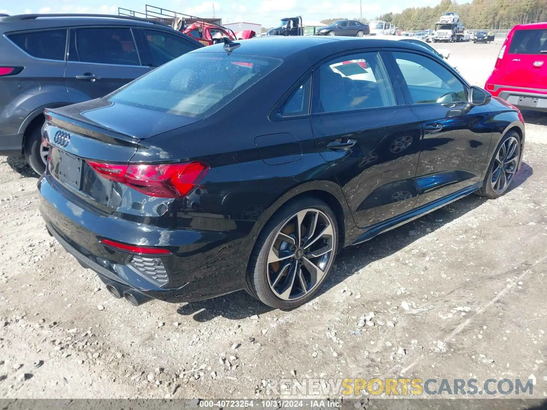 4 Фотография поврежденного автомобиля WAUJ3DGY2RA079934 AUDI S3 2024