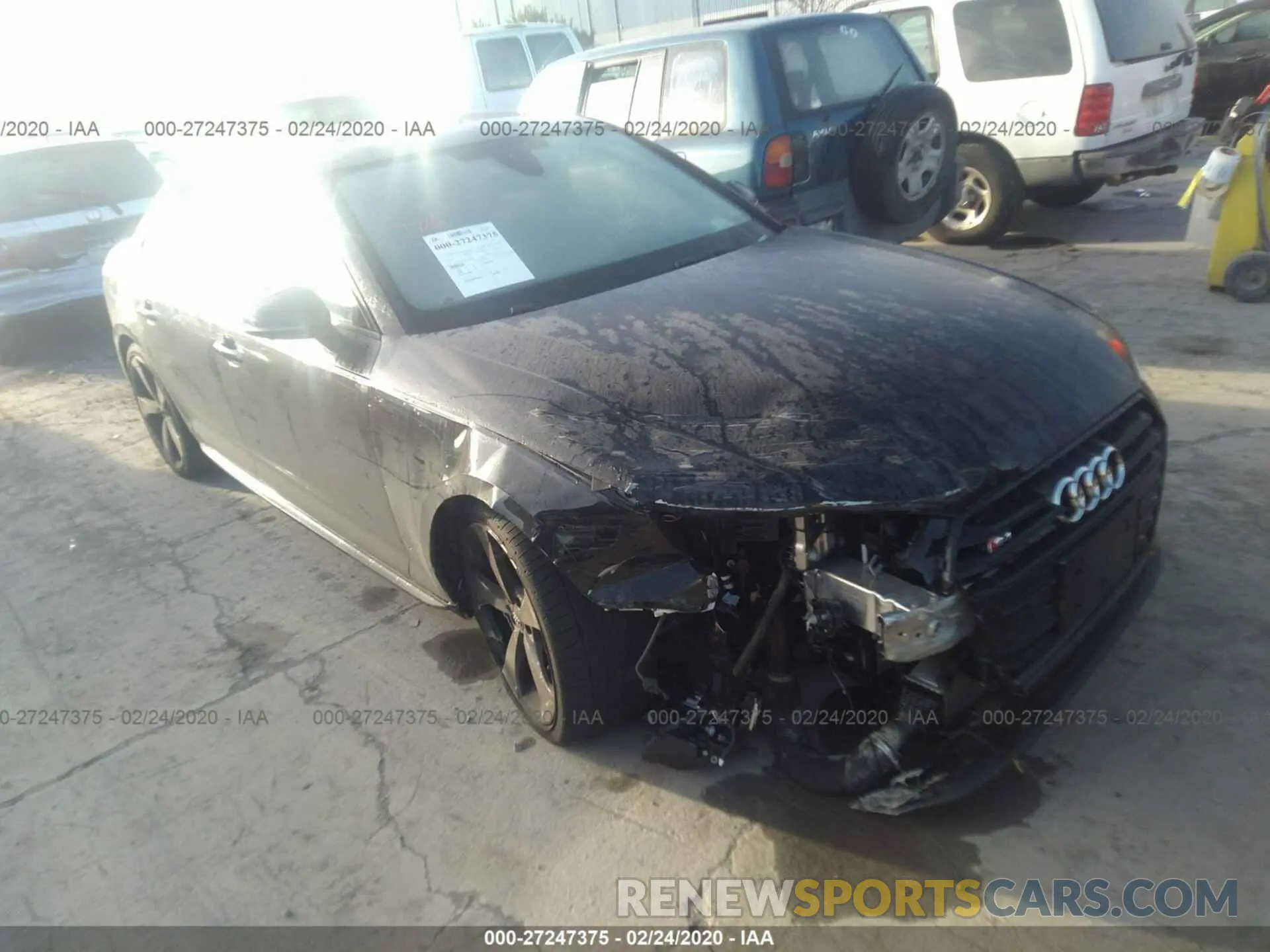 1 Photograph of a damaged car WAUB4AF48KA005809 AUDI S4 2019