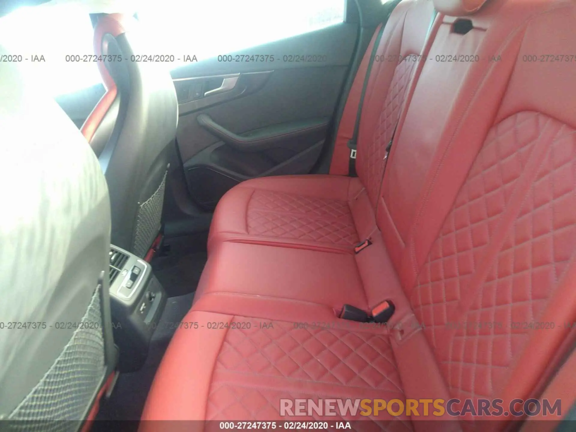 8 Photograph of a damaged car WAUB4AF48KA005809 AUDI S4 2019