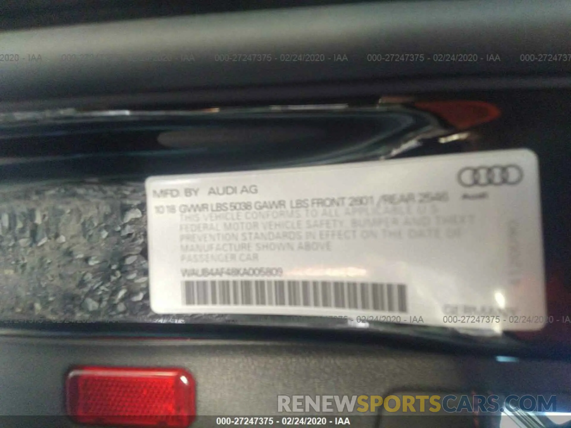 9 Photograph of a damaged car WAUB4AF48KA005809 AUDI S4 2019