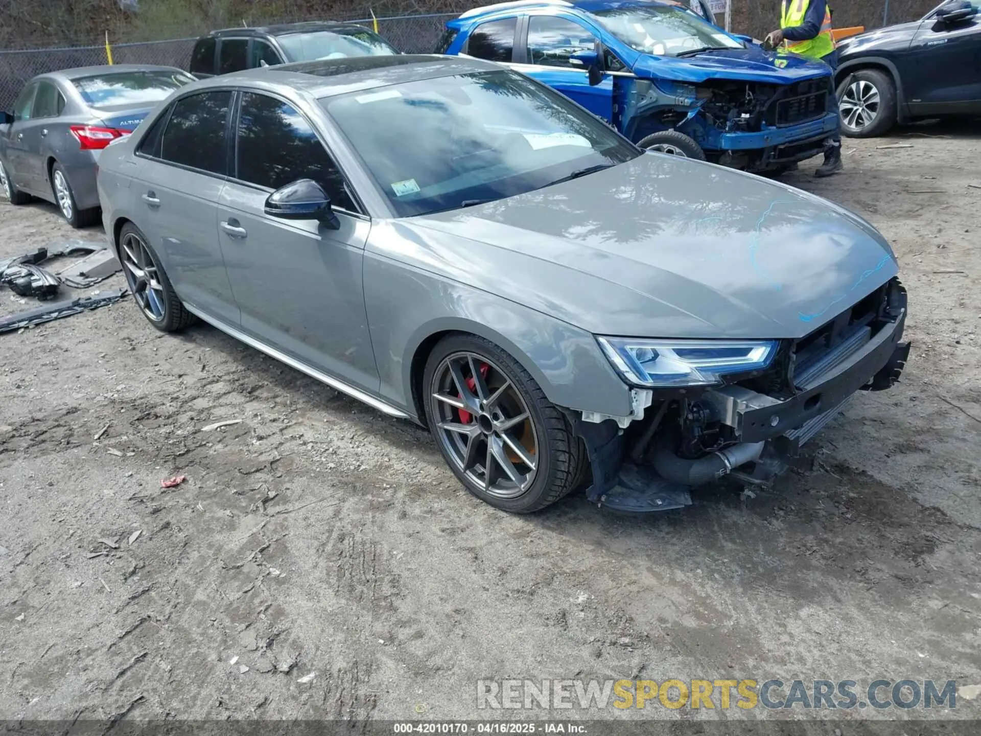 1 Фотография поврежденного автомобиля WAUB4AF49KA003745 AUDI S4 2019