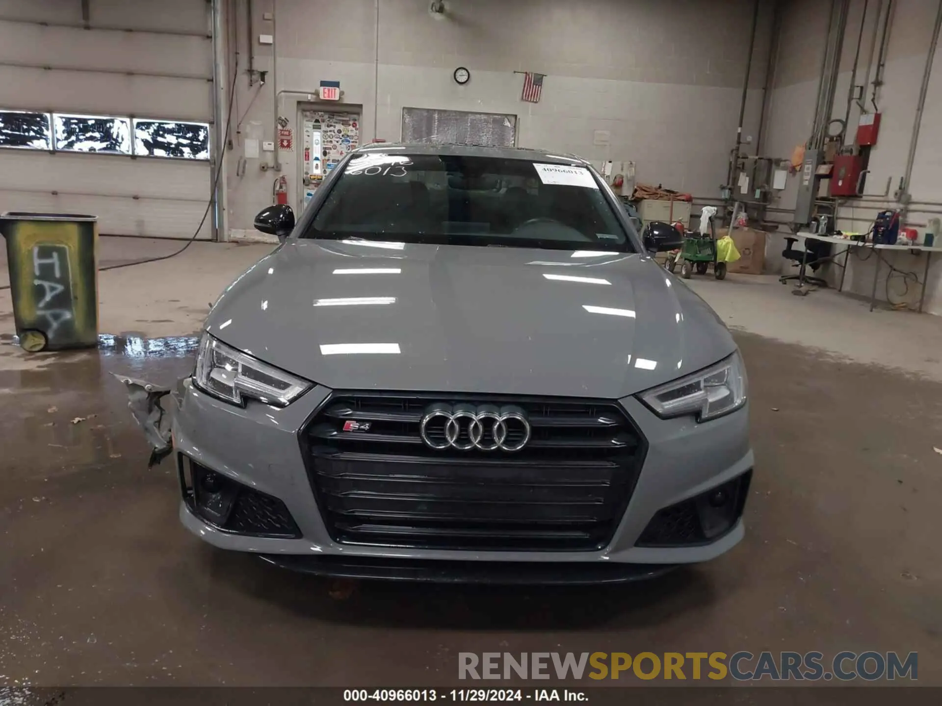 13 Фотография поврежденного автомобиля WAUB4AF4XKA069169 AUDI S4 2019