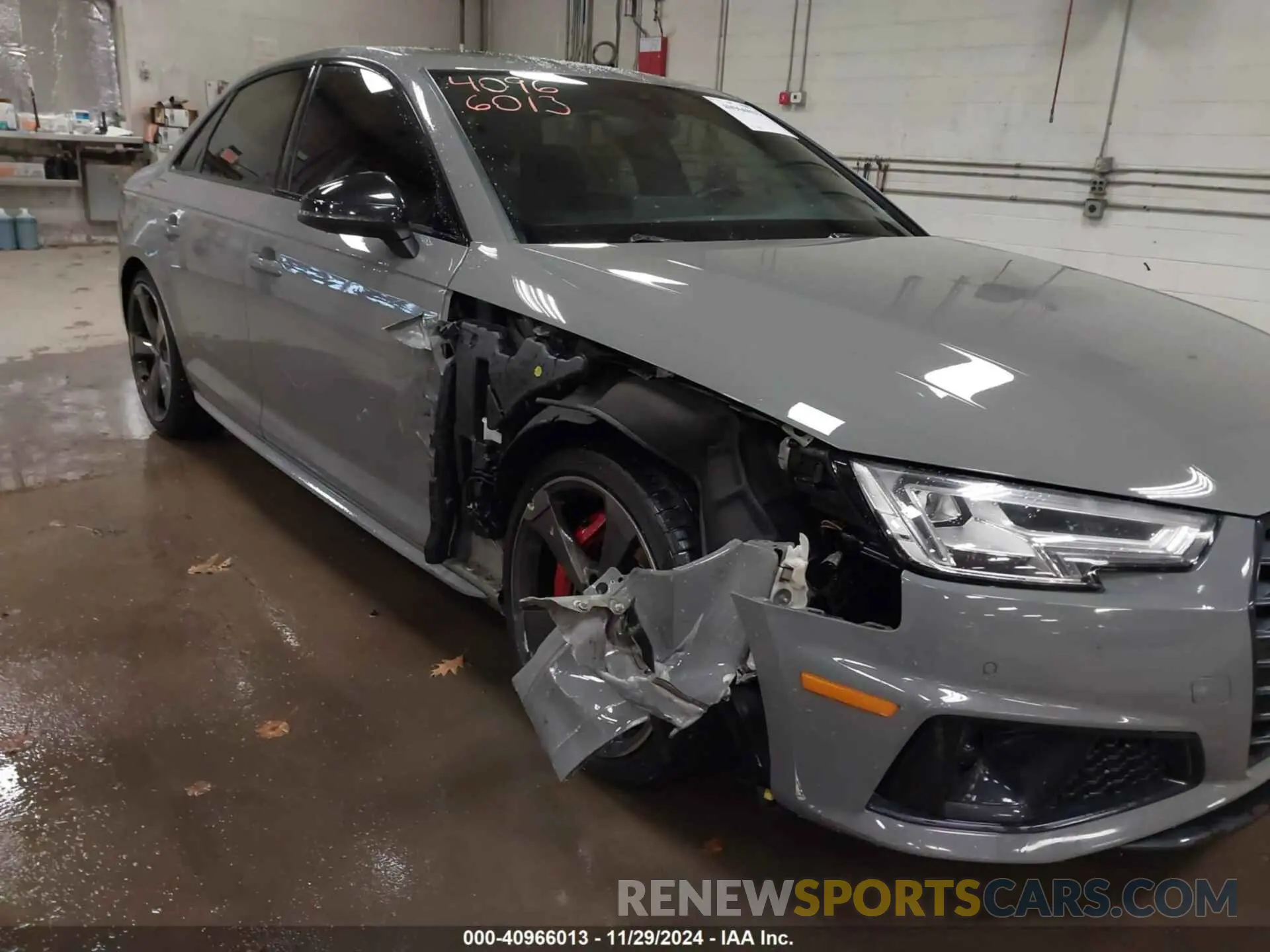 6 Фотография поврежденного автомобиля WAUB4AF4XKA069169 AUDI S4 2019