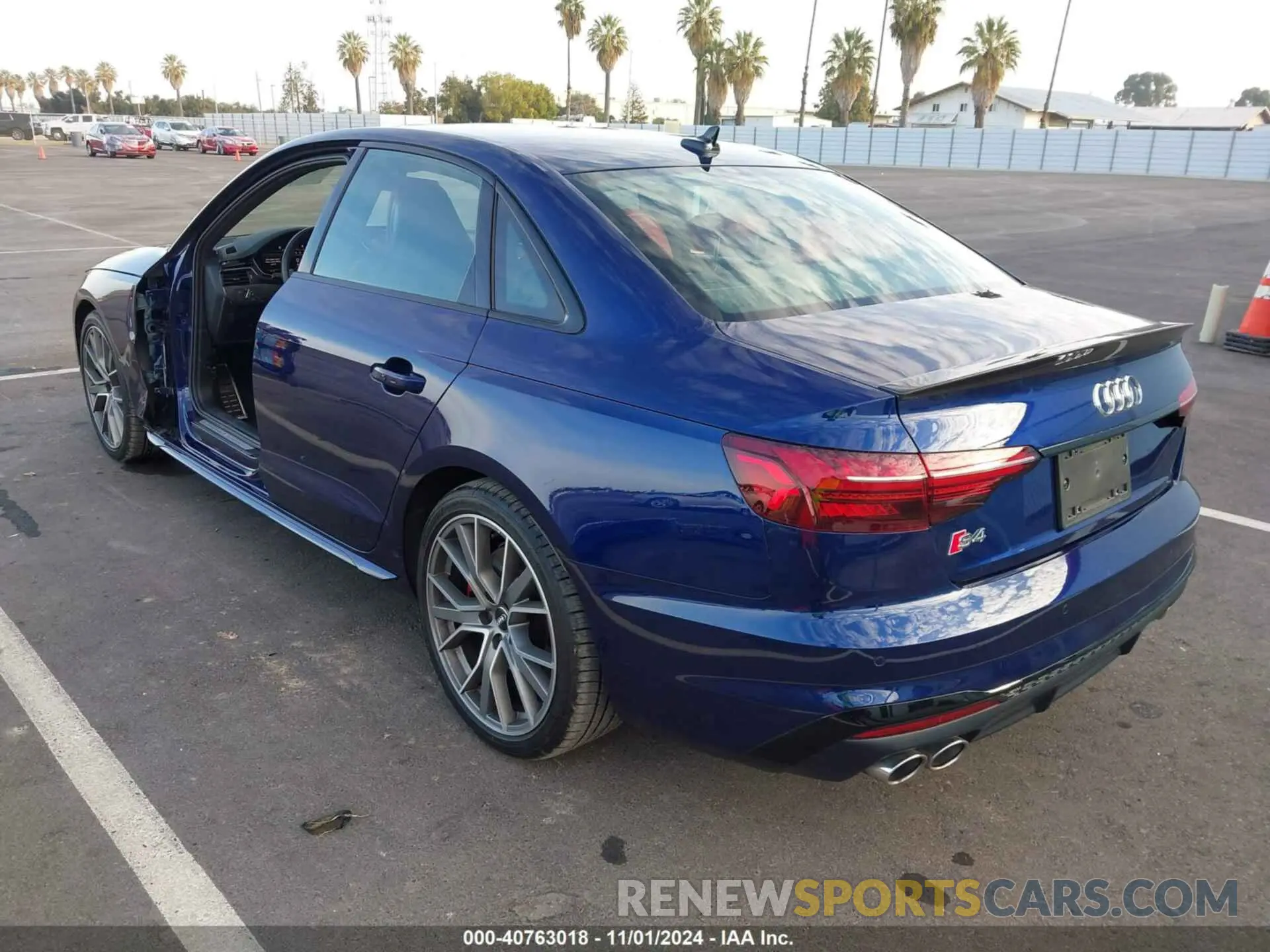 3 Photograph of a damaged car WAUB4AF44MA018379 AUDI S4 2021