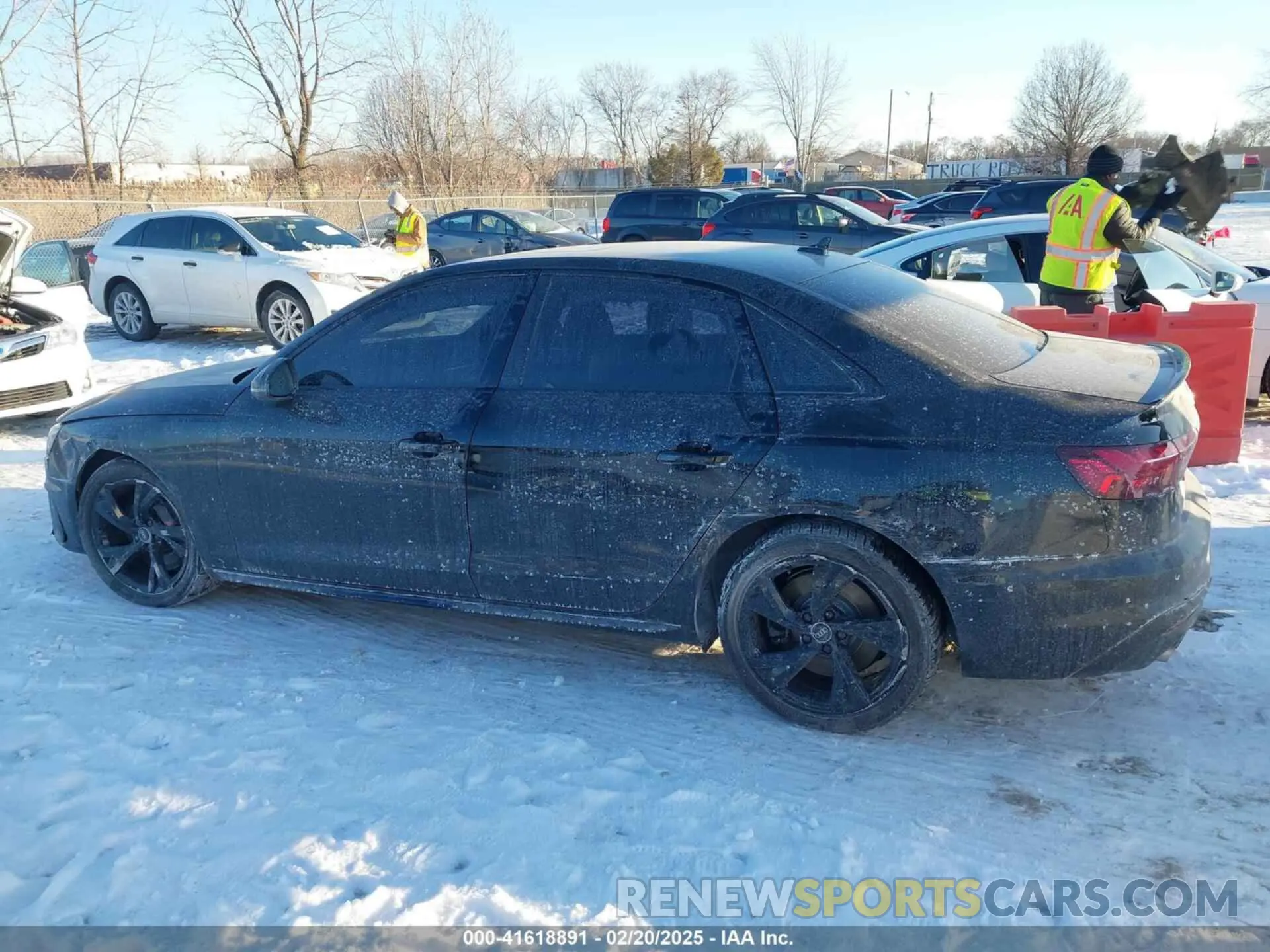14 Photograph of a damaged car WAUB4AF47MA063249 AUDI S4 2021