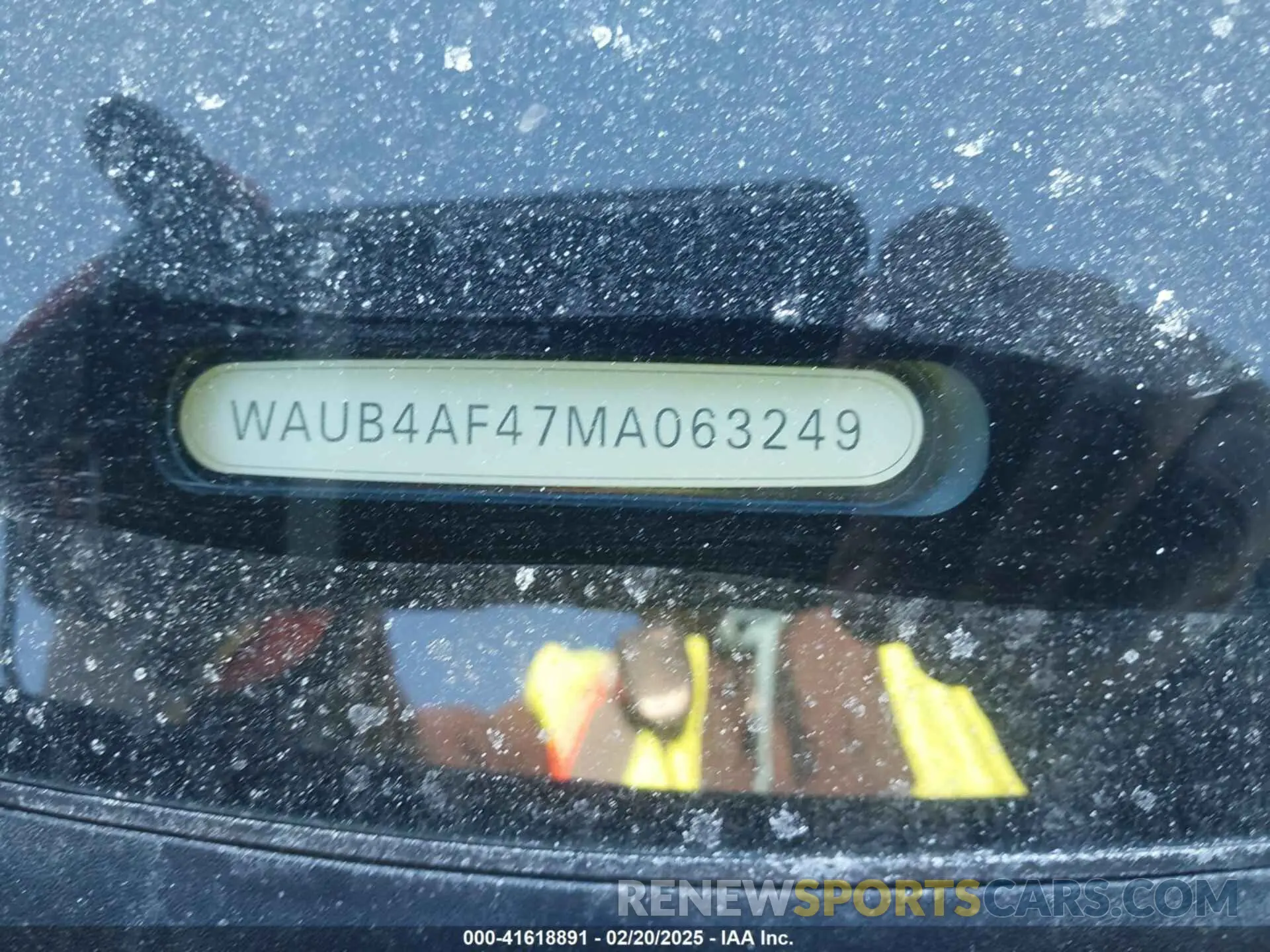9 Photograph of a damaged car WAUB4AF47MA063249 AUDI S4 2021