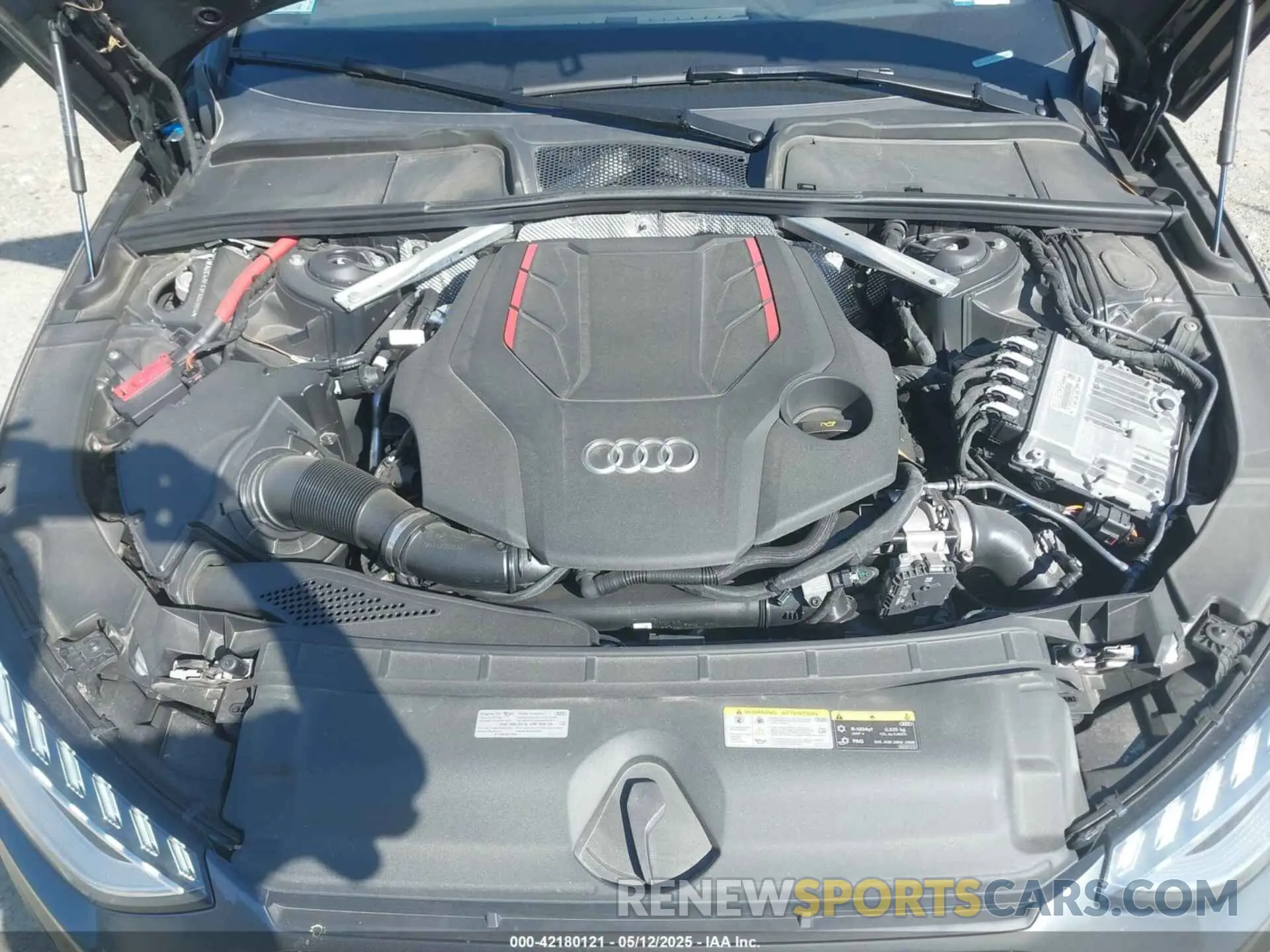 10 Фотография поврежденного автомобиля WAUC4AF43PA043654 AUDI S4 2023