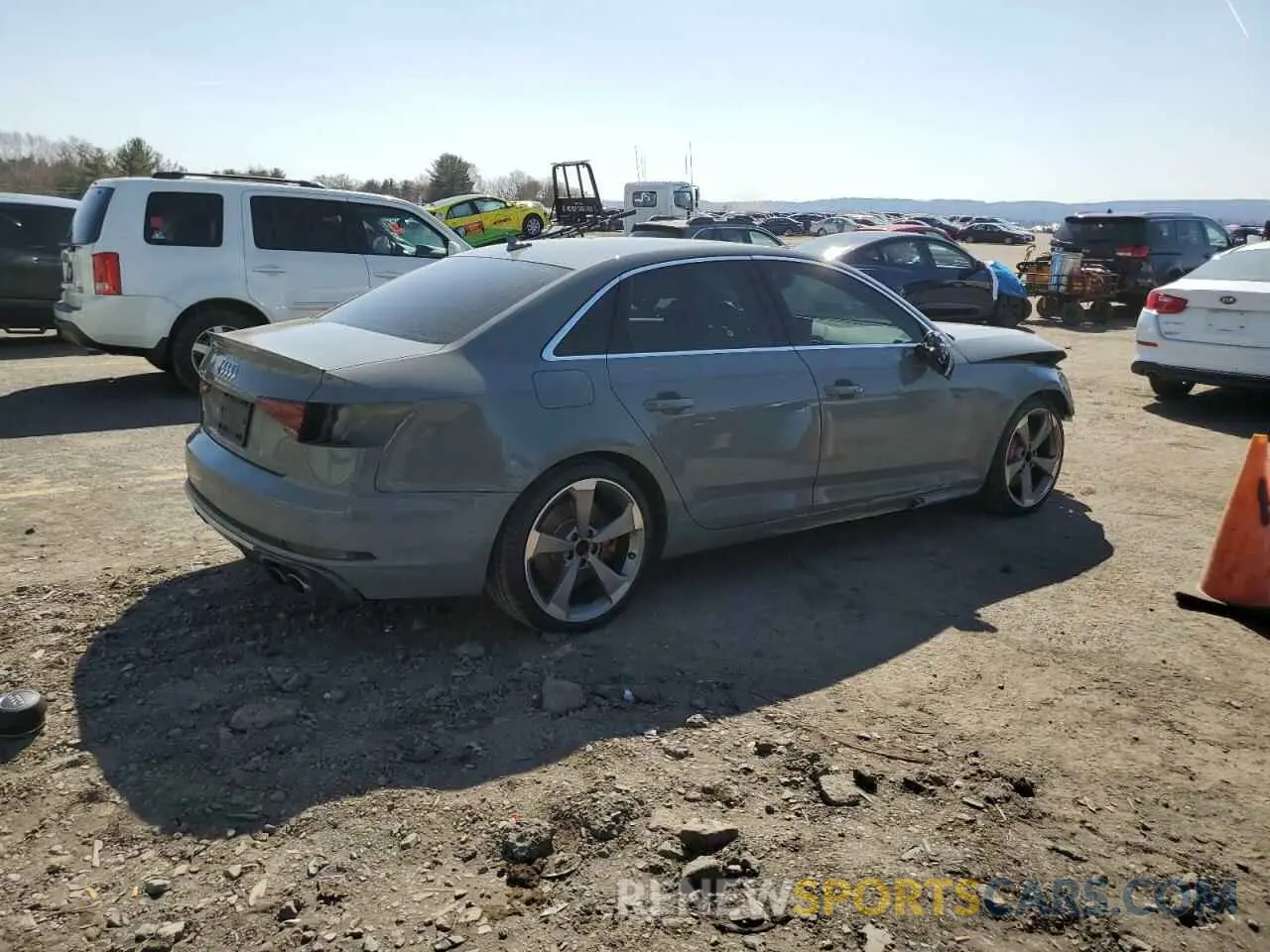 3 Photograph of a damaged car WAUB4AF44KA034918 AUDI S4/RS4 2019