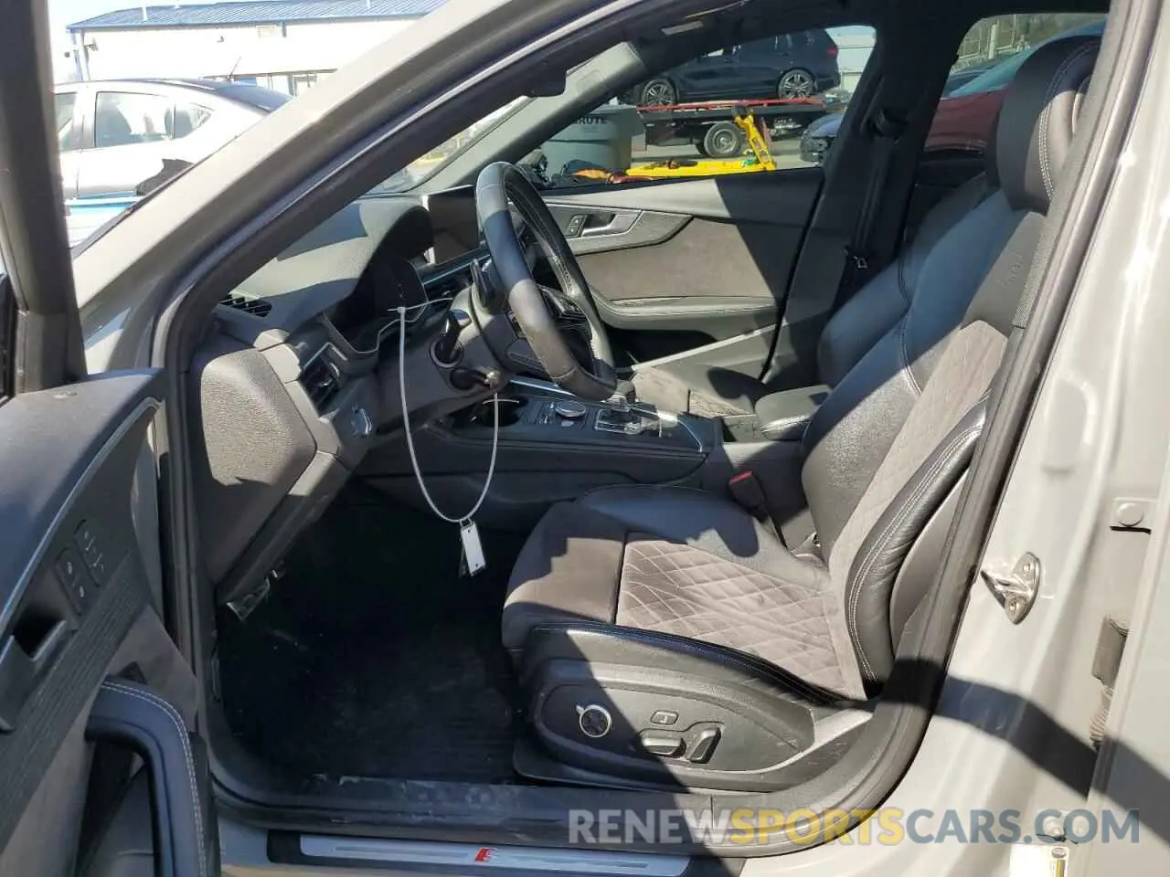 7 Photograph of a damaged car WAUB4AF44KA034918 AUDI S4/RS4 2019