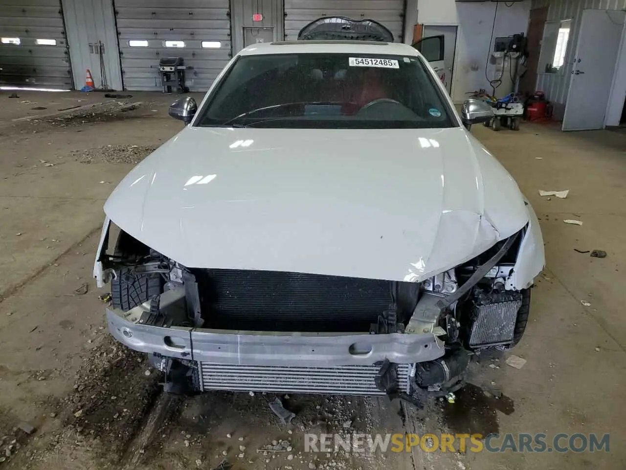5 Photograph of a damaged car WAUB4AF4XKA047480 AUDI S4/RS4 2019