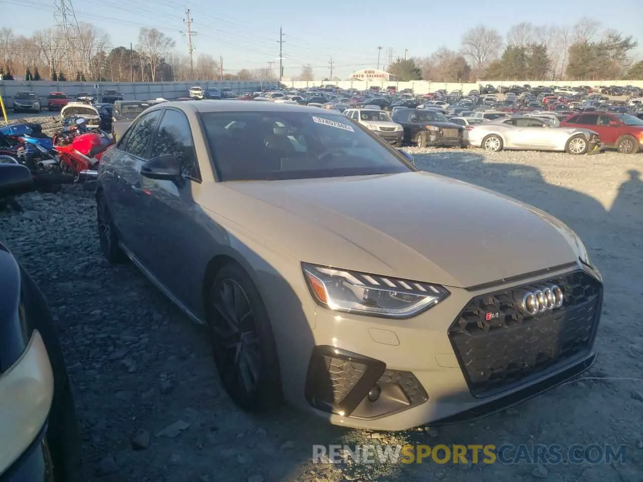 1 Фотография поврежденного автомобиля WAUC4AF43LA063056 AUDI S4/RS4 2020