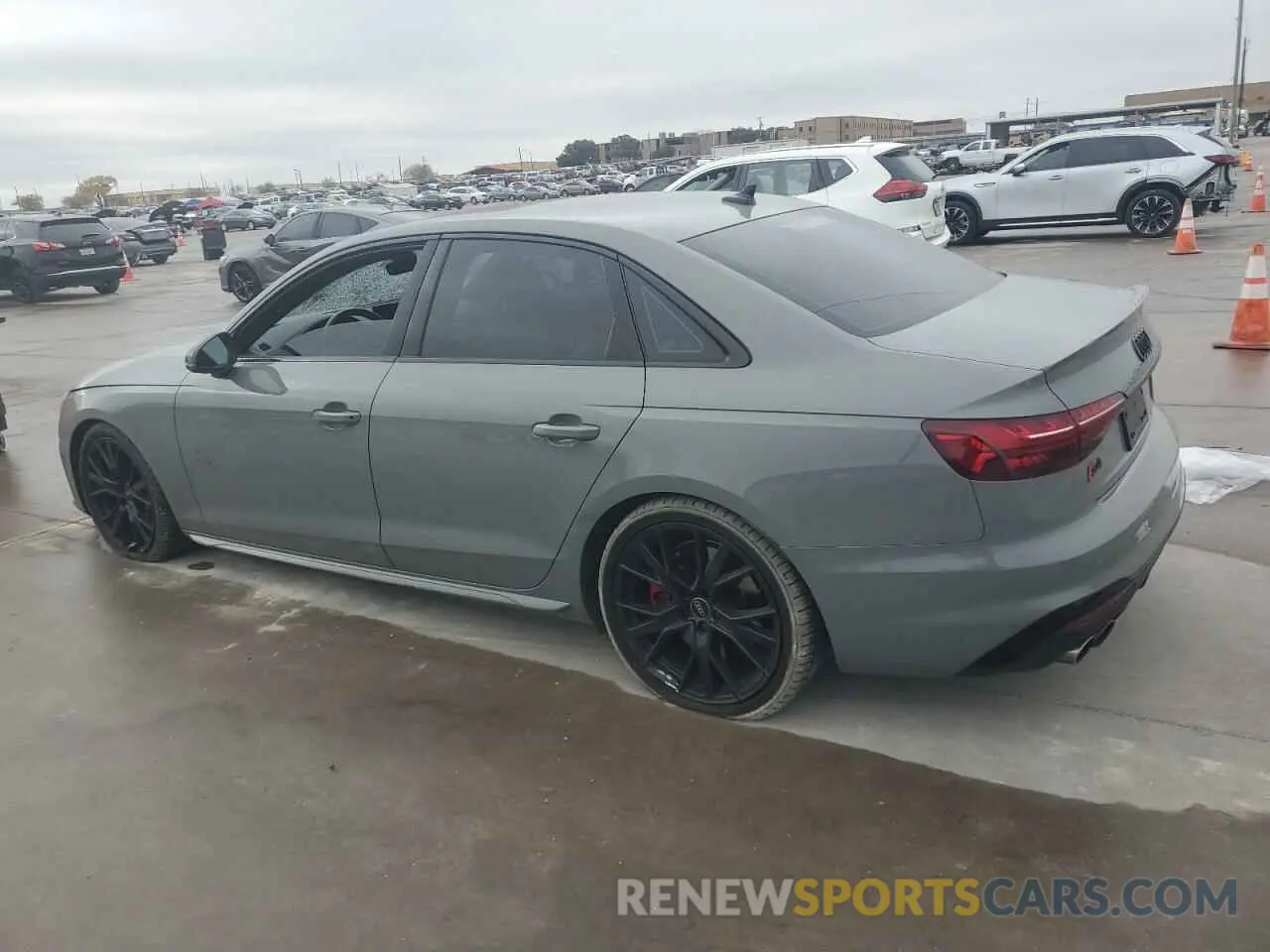 2 Фотография поврежденного автомобиля WAUB4AF49NA033350 AUDI S4/RS4 2022