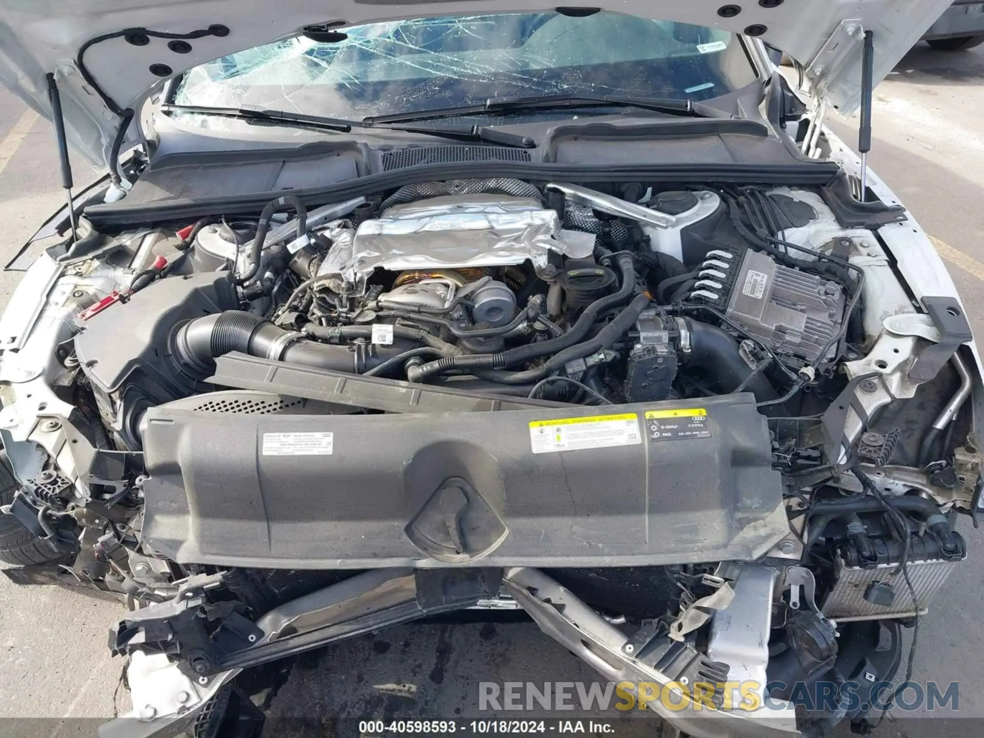 10 Photograph of a damaged car WAUB4CF56KA002654 AUDI S5 2019