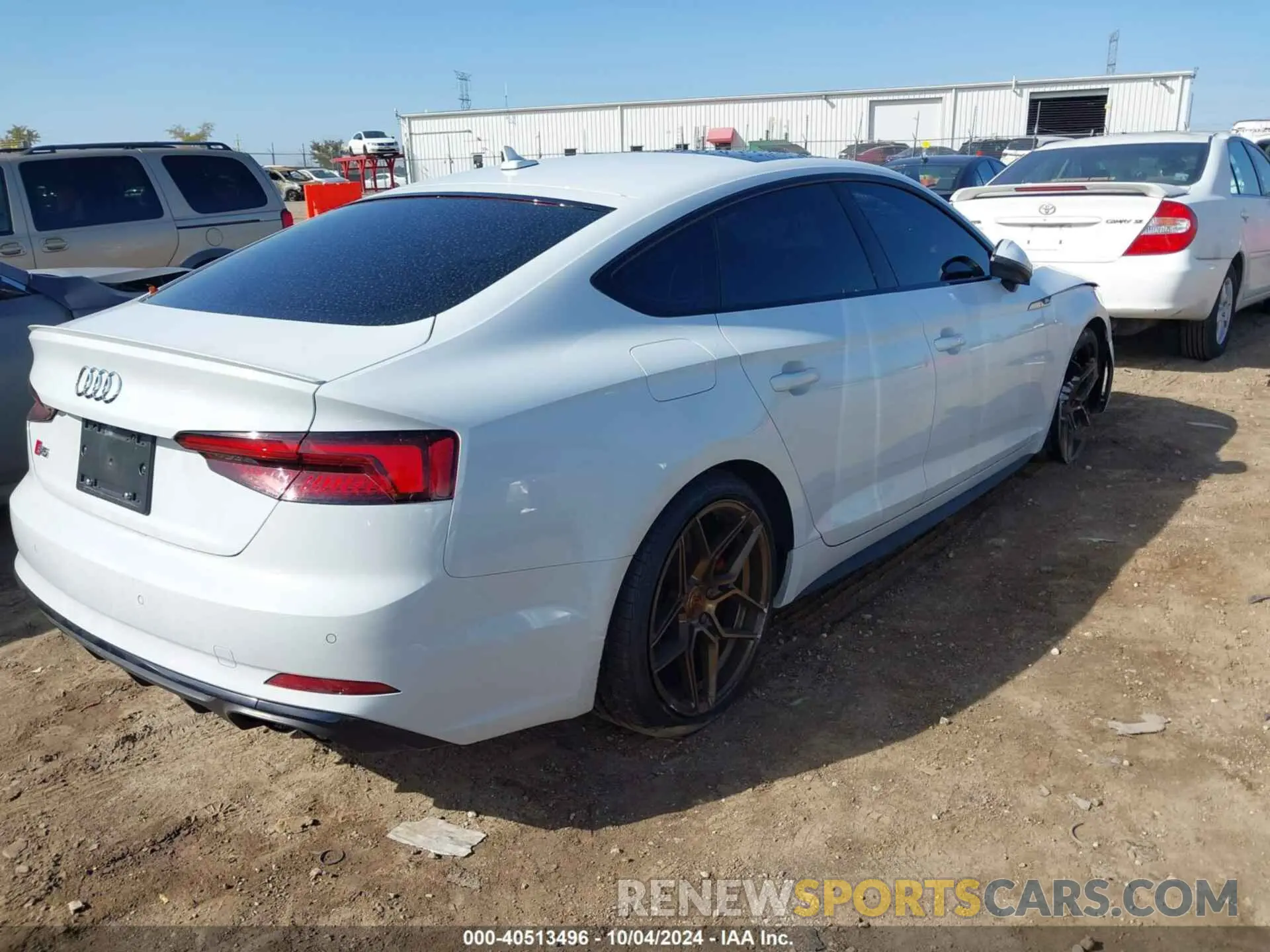 4 Фотография поврежденного автомобиля WAUC4CF52KA033078 AUDI S5 2019