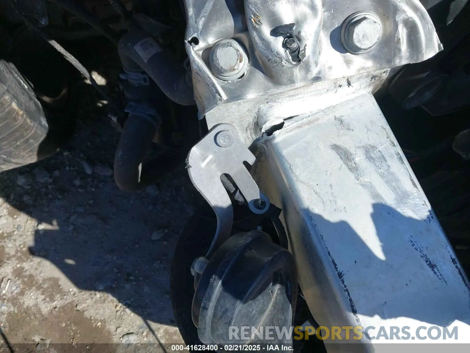 17 Photograph of a damaged car WAUP4AF54NA031486 AUDI S5 2022