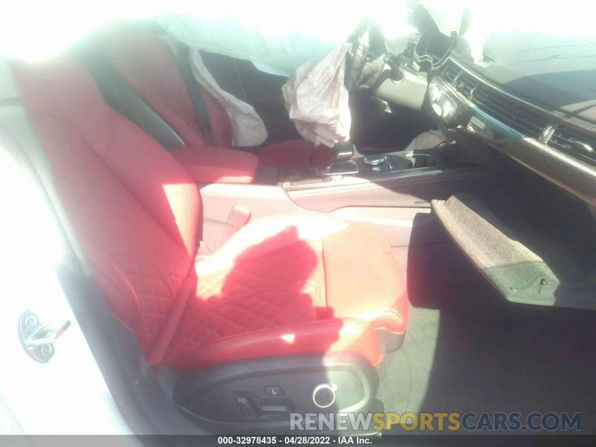 5 Photograph of a damaged car WAUC4CF5XKA000734 AUDI S5 SPORTBACK 2019