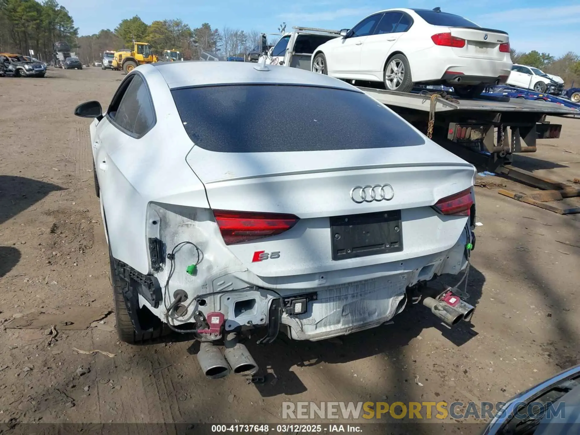 16 Photograph of a damaged car WAUC4CF51LA012689 AUDI S5 SPORTBACK 2020