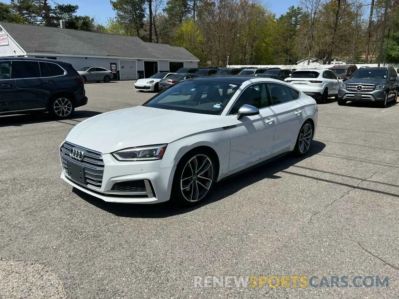 2 Photograph of a damaged car WAUB4CF52KA016552 AUDI S5/RS5 2019