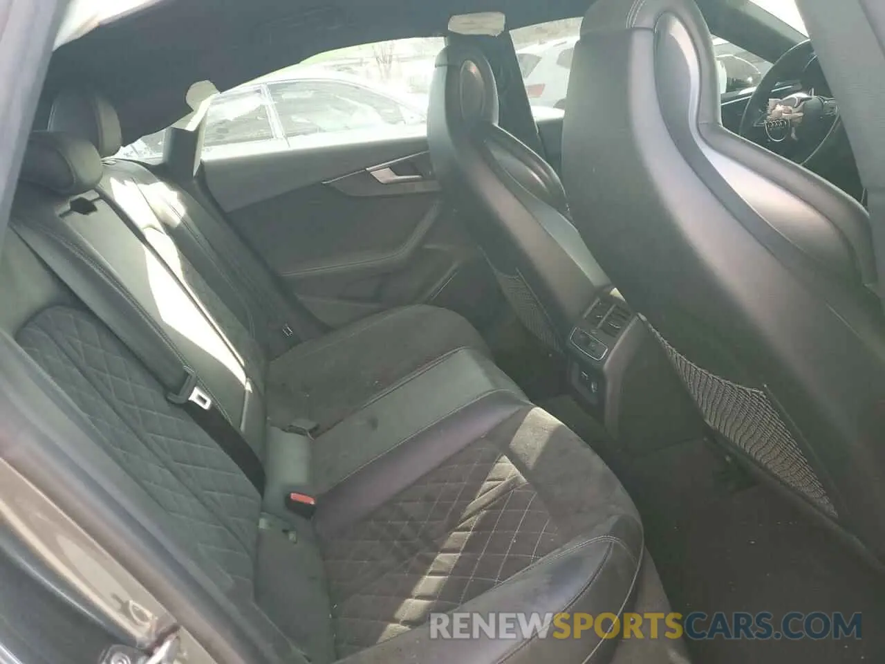 10 Фотография поврежденного автомобиля WAUB4CF56KA091822 AUDI S5/RS5 2019