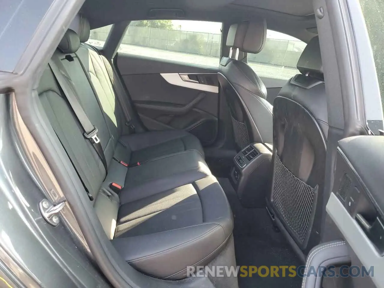 10 Фотография поврежденного автомобиля WAUC4CF51KA063639 AUDI S5/RS5 2019